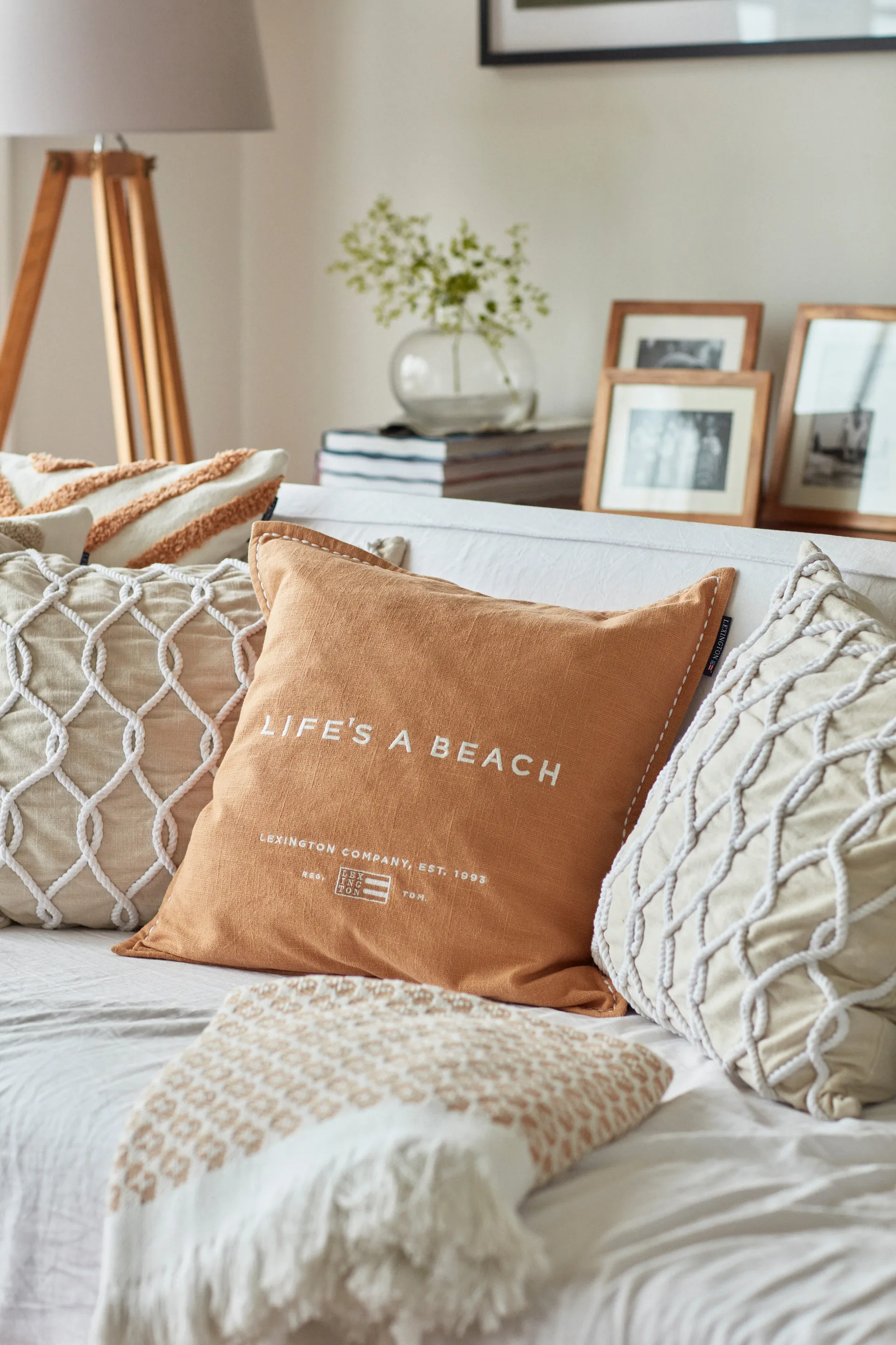 House de coussin Life's A Beach Embroidered 50x50 cm, Beige-blanc Lexington