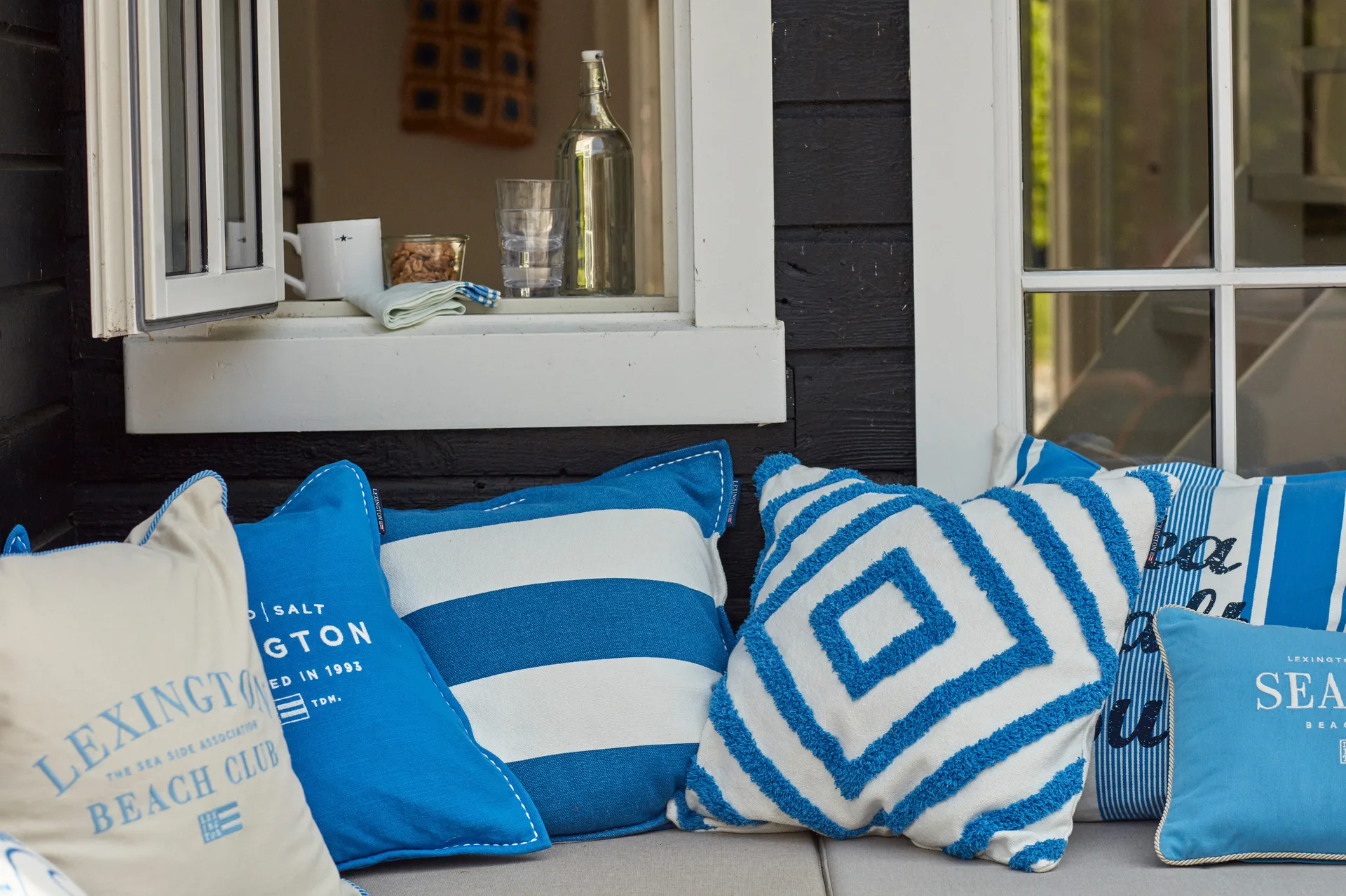 Housse de coussin Beach Club Embroidered 50x50 cm, Beige-bleu Lexington