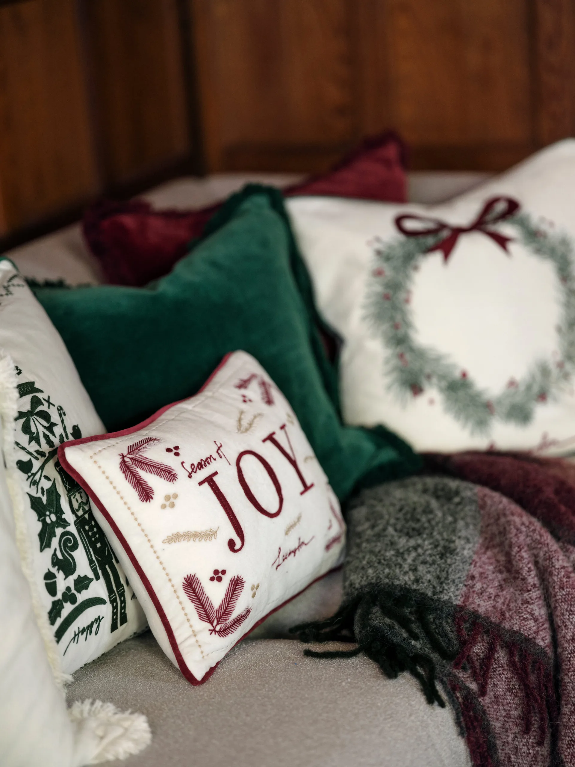 Housse de coussin Organic cotton velvet fringe 50x50 cm, Vert Lexington