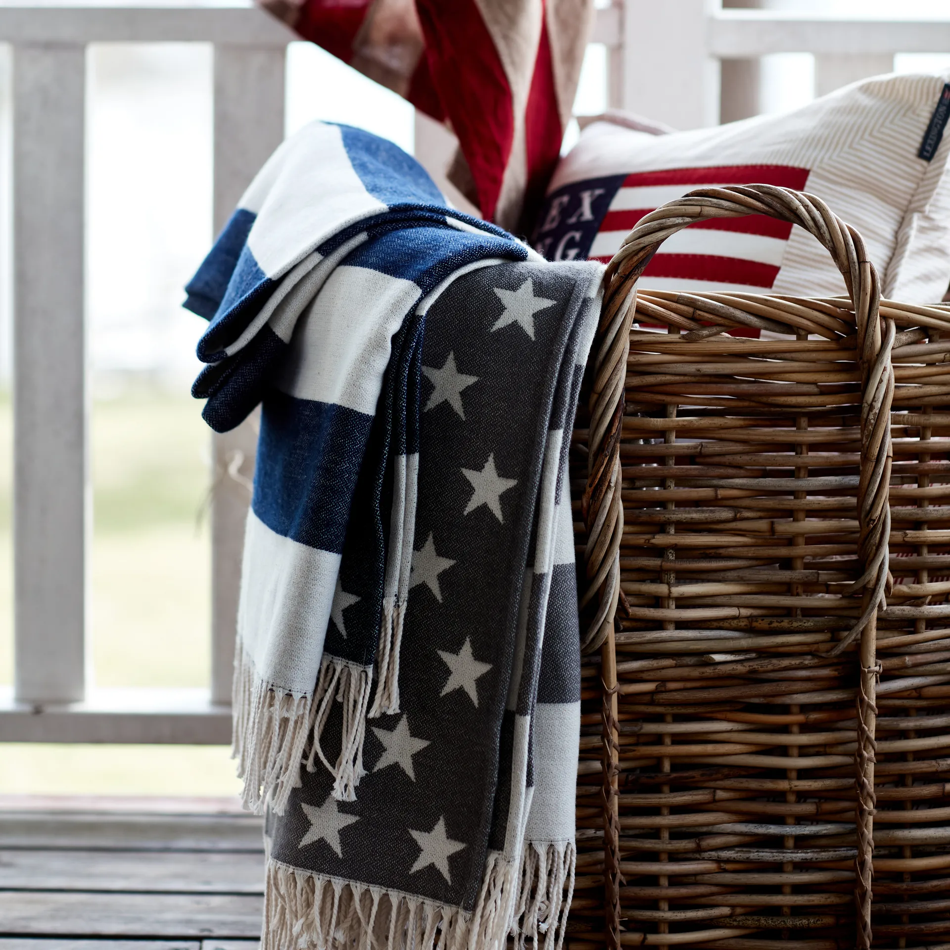 Plaid Icons Flag 130x170 cm, White-navy Lexington