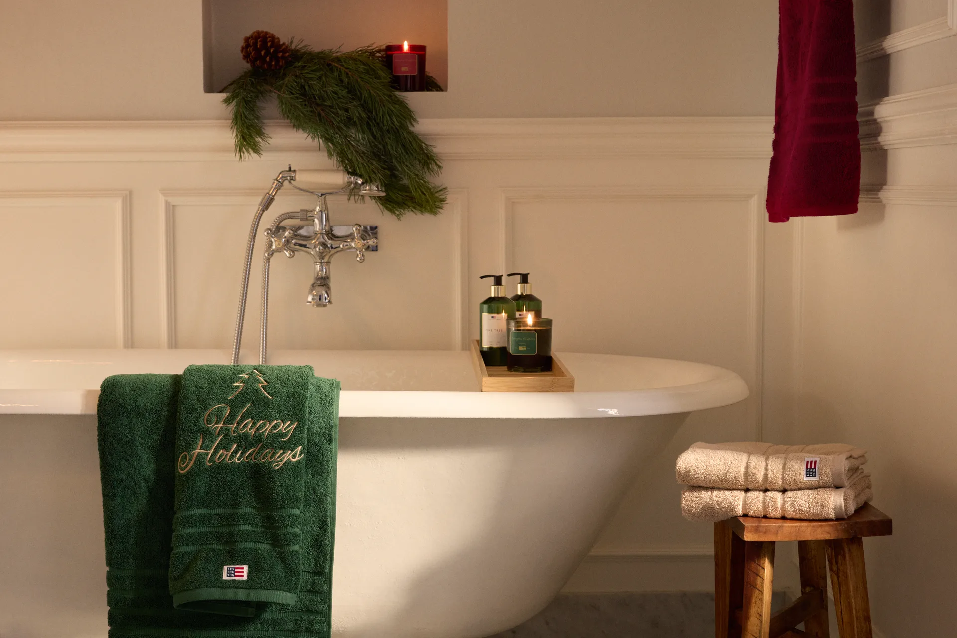 Serviette Happy Holidays Juniper coton écologique 50x70 cm, Green-Light Beige Lexington