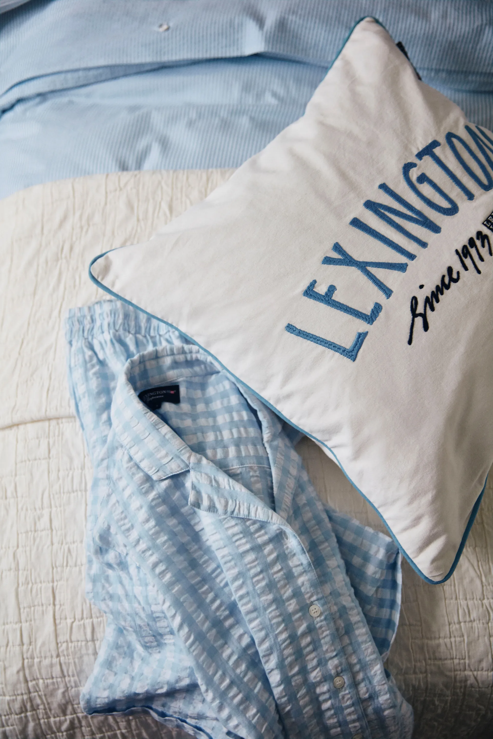 Taie d'oreiller en coton biologique Since 1993 50x50 cm, Blanc-bleu Lexington