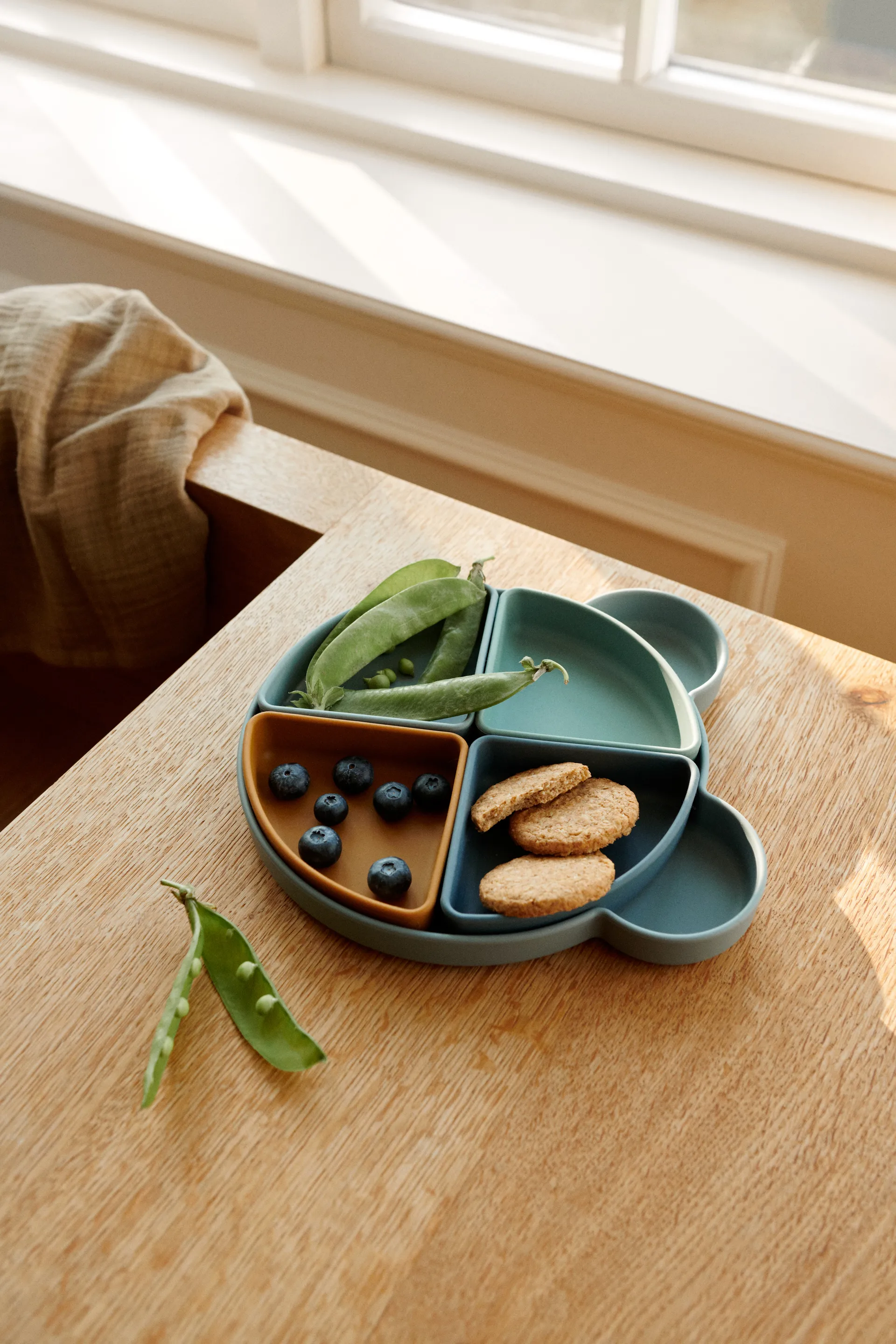 Assiette enfant Arne + 4 bols, Mr bear blue fog multi mix Liewood