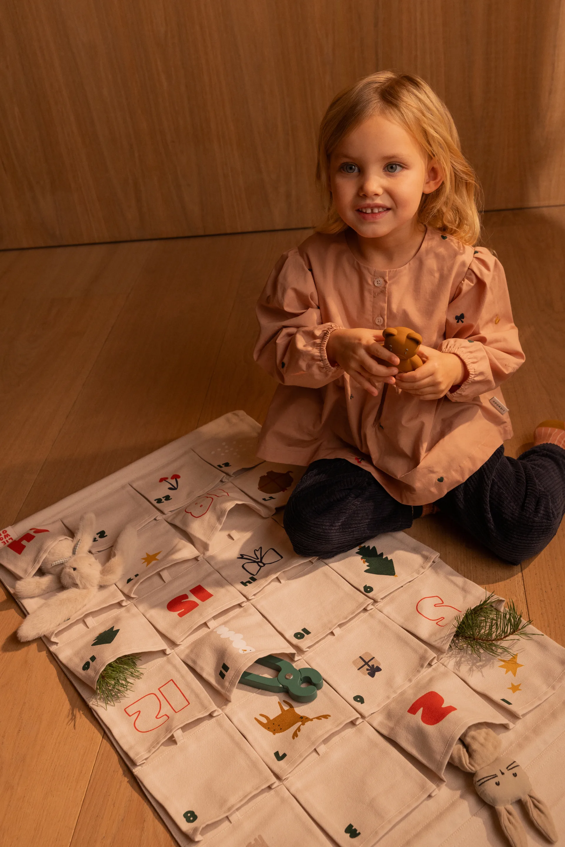 Calendrier de l'Avent Babbo, Holiday-Sandy Liewood