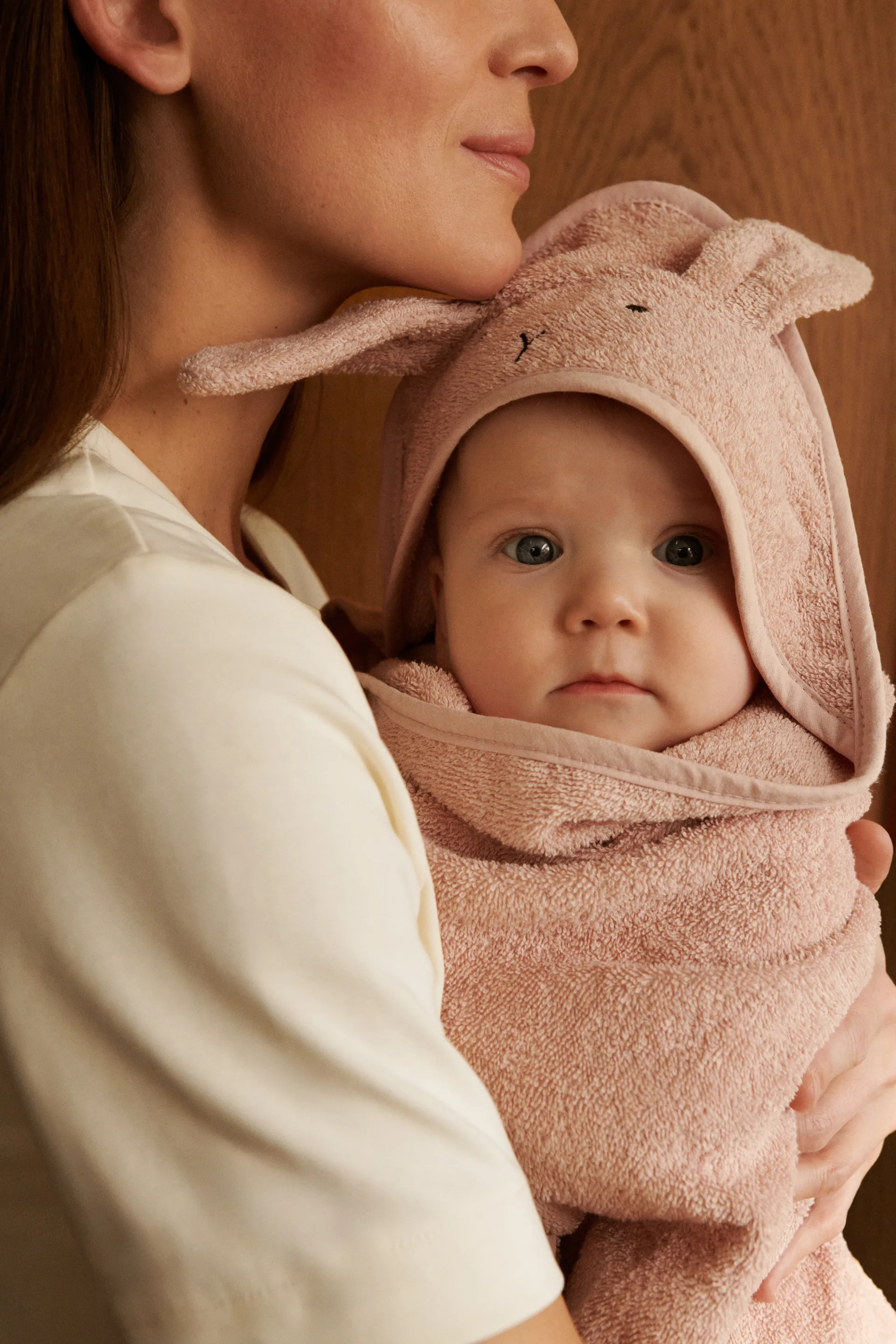 Cape de bain Albert 70x70 cm, Rabbit rose Liewood