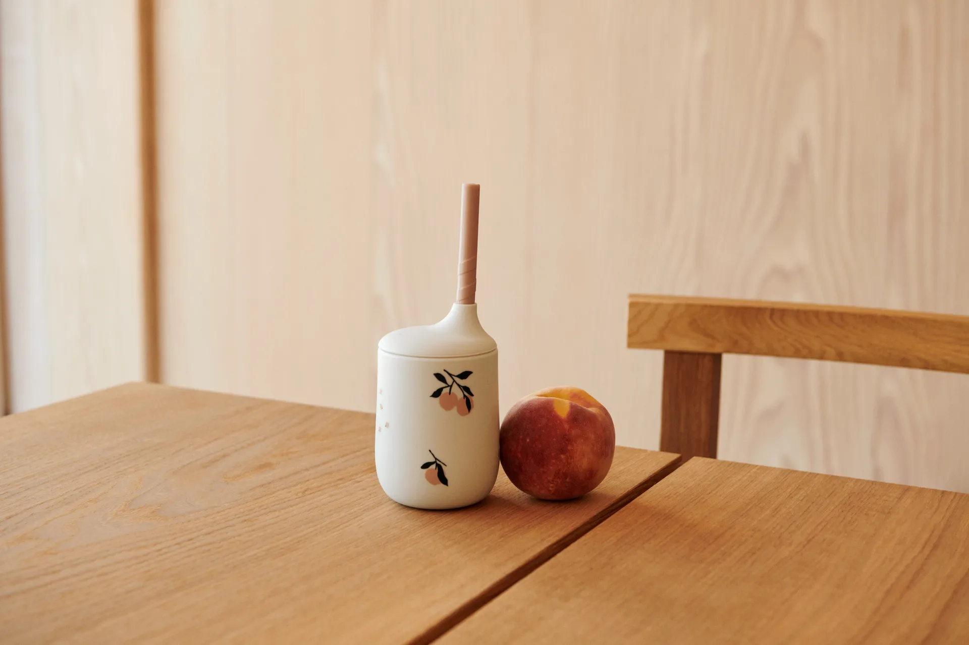 Gobelet avec paille Ellis imprimé 23 cl, Peach-Sea shell mix Liewood