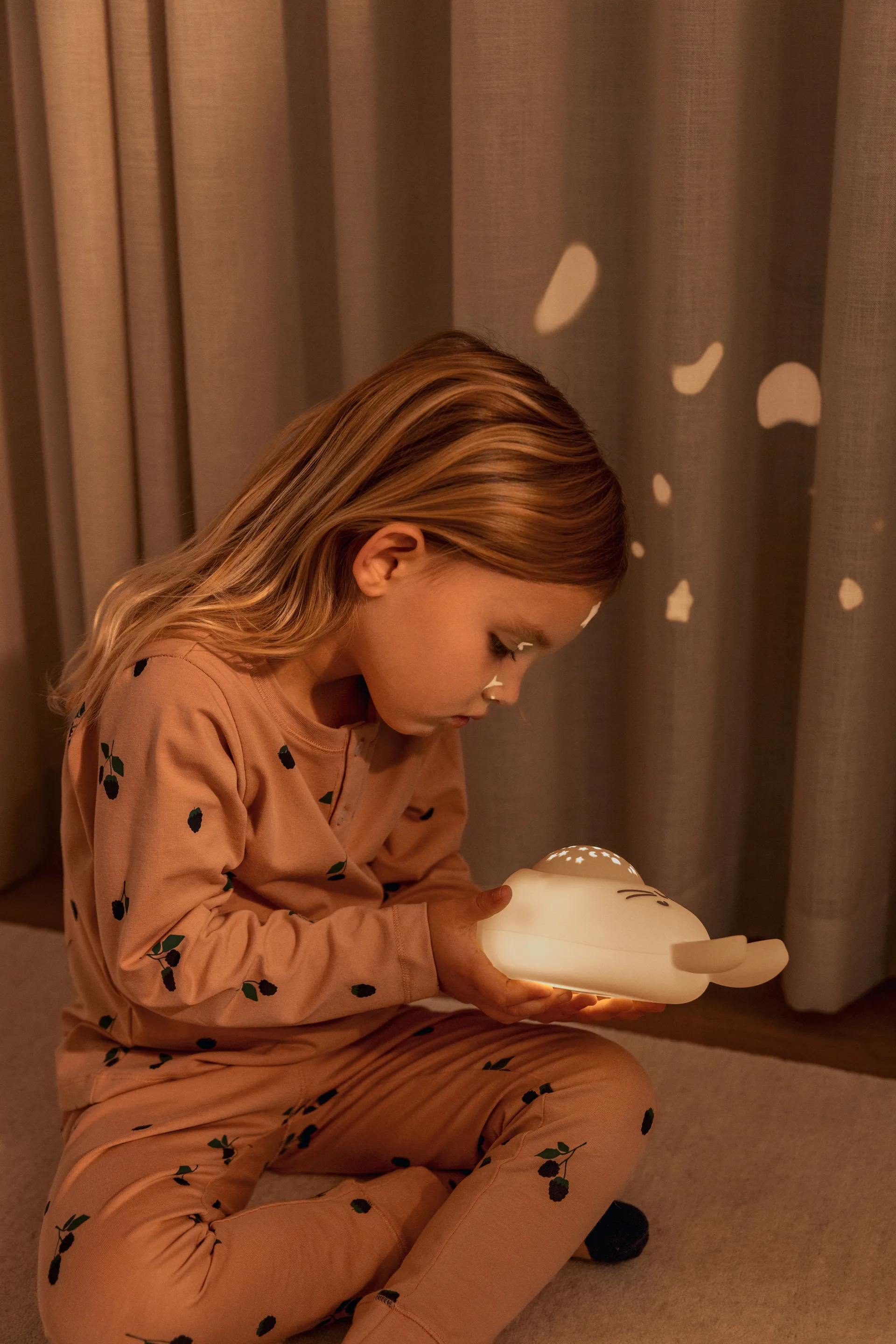 Veilleuse avec projecteur et son Manuel Rabbit, Sandy Liewood