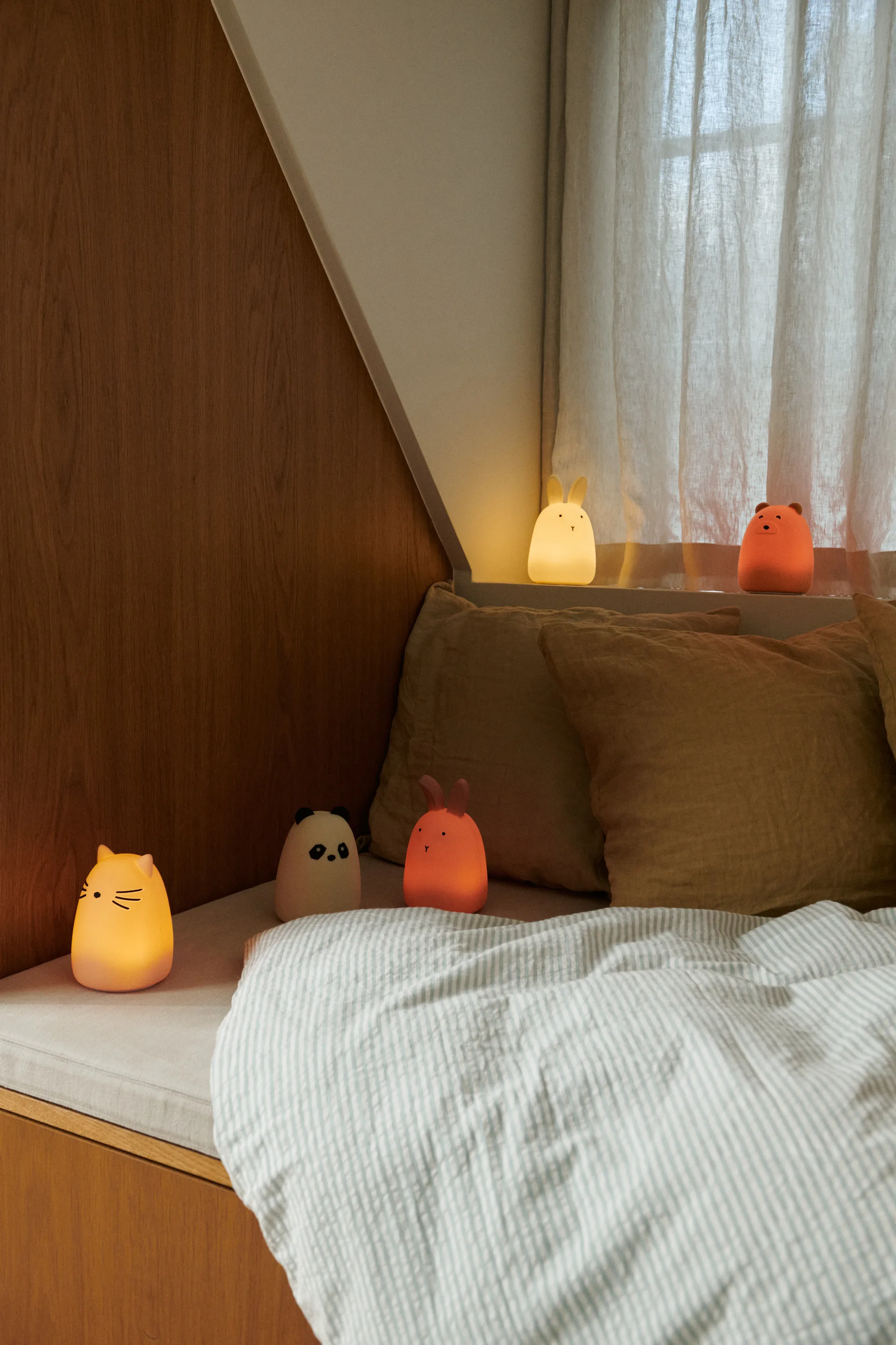 Veilleuse lapin Winston, Rabbit dark rose Liewood