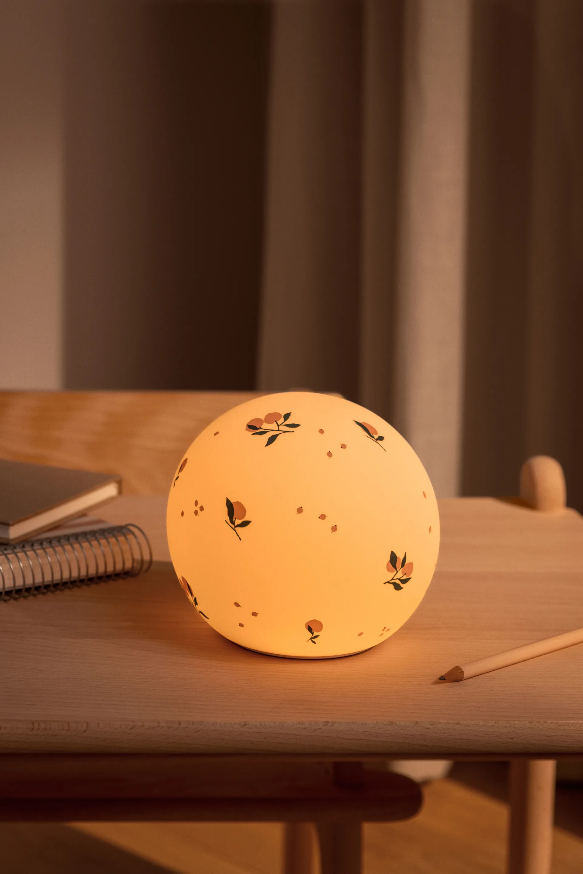 Veilleuse Yuki, Peach-Sea shell Liewood