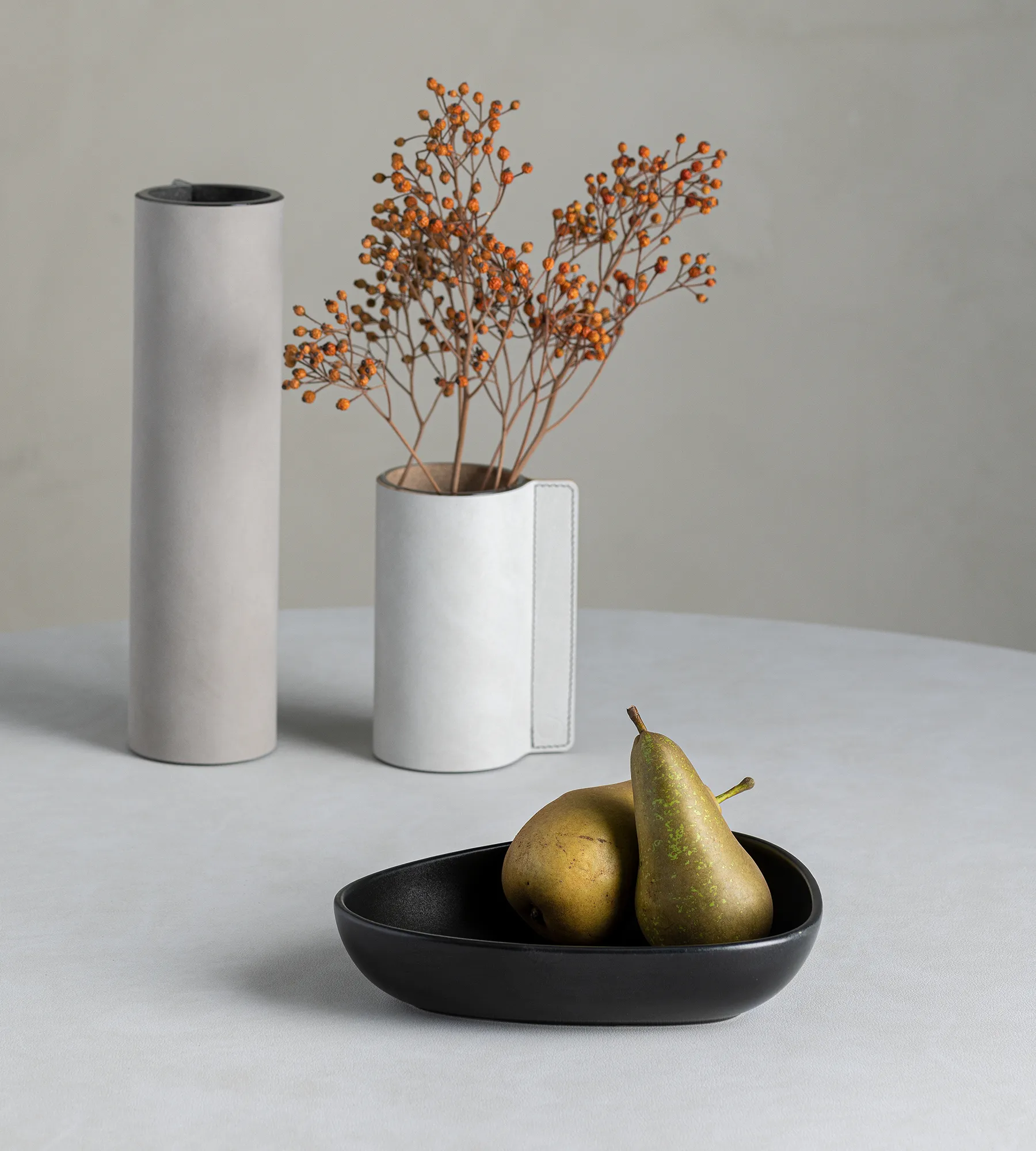 Assiette creuse Curve Stoneware 19x22 cm, Black LIND DNA