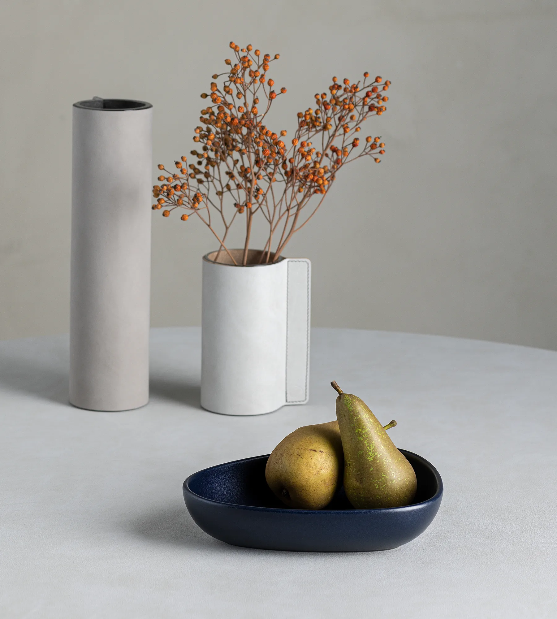 Assiette creuse Curve Stoneware 19x22 cm, Navy blue LIND DNA