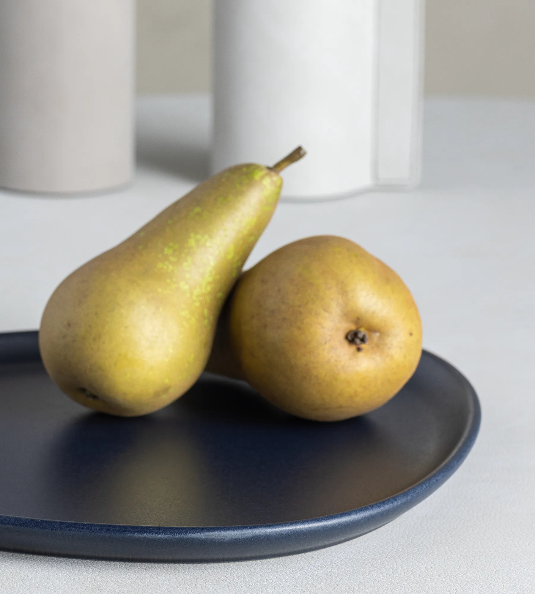 Assiette Curve Stoneware 26x30 cm, Navy blue LIND DNA