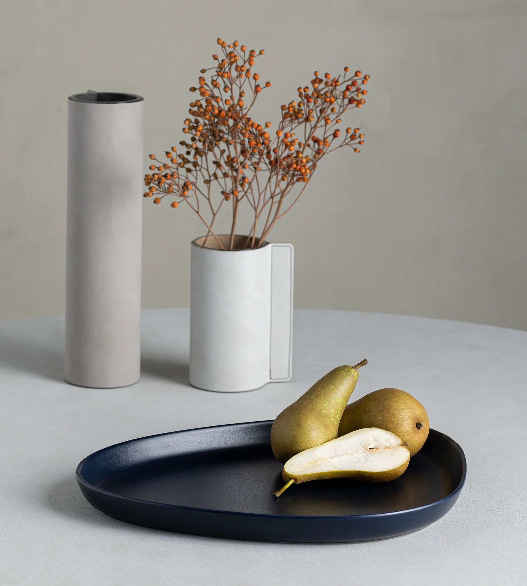 Plat à service Curve Stoneware 30x35 cm, Navy blue LIND DNA