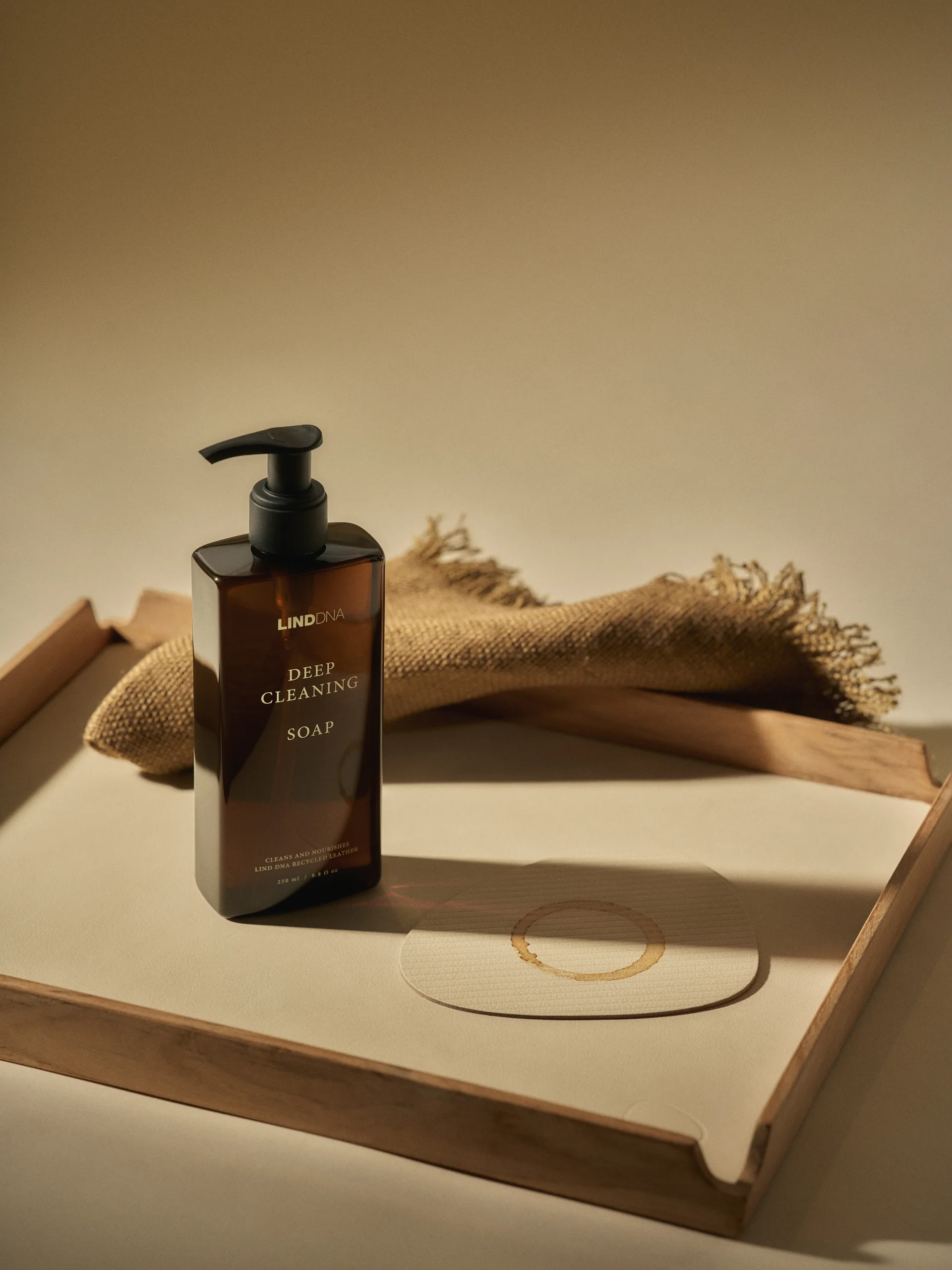 Savon nettoyant en profondeur LIND DNA, 250 ml LIND DNA