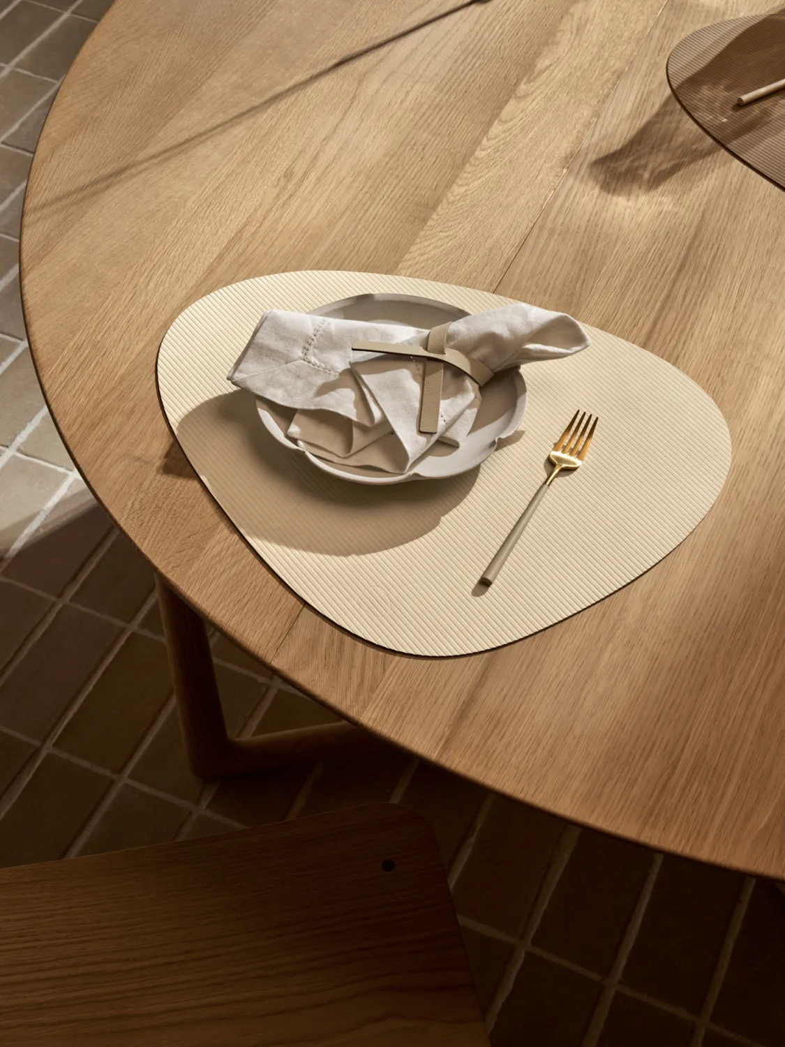 Set de table Corduroy curve L, Vanilla LIND DNA