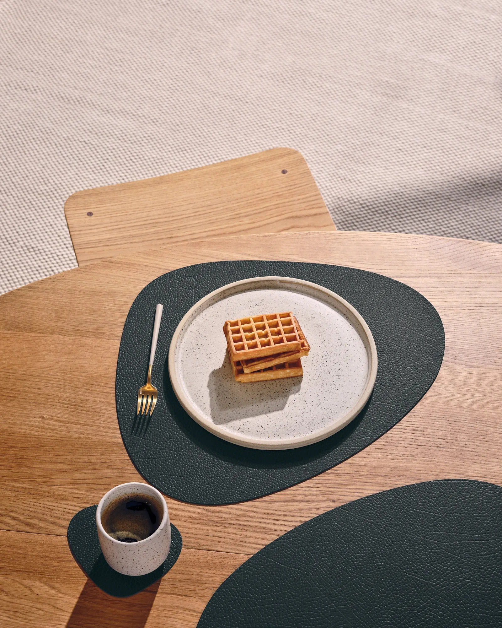 Set de Table curve Bull L, Noir LIND DNA