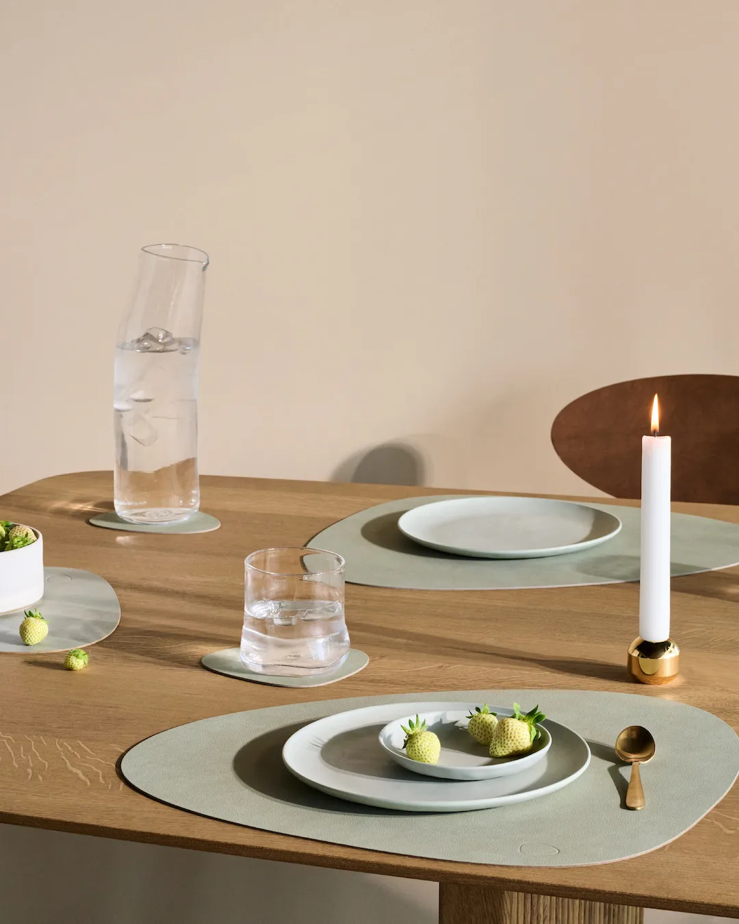 Set de table Nupo curve réversible L 1 pièce, Dark green-olive green LIND DNA