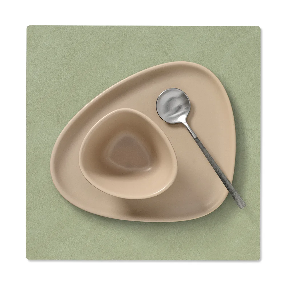 Set de table square réversible Nupo S 1 pièce, Dark green-olive green LIND DNA