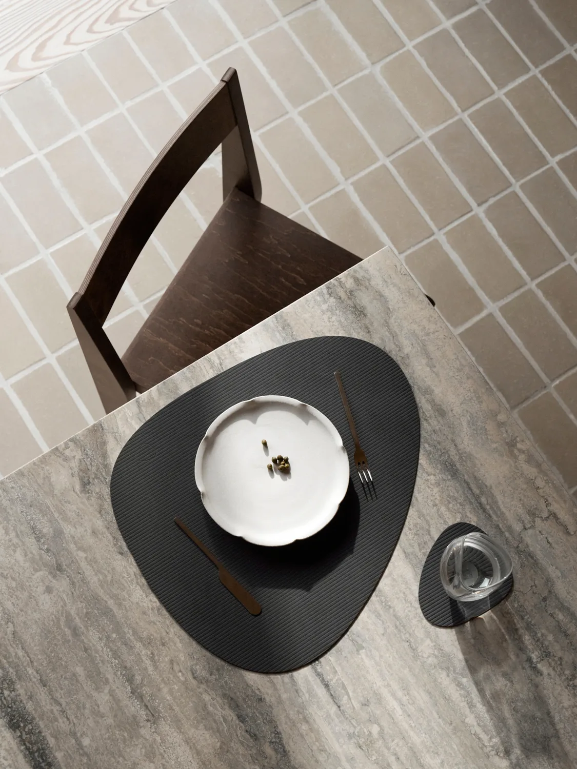 Sous-verre Corduroy curve, Black LIND DNA