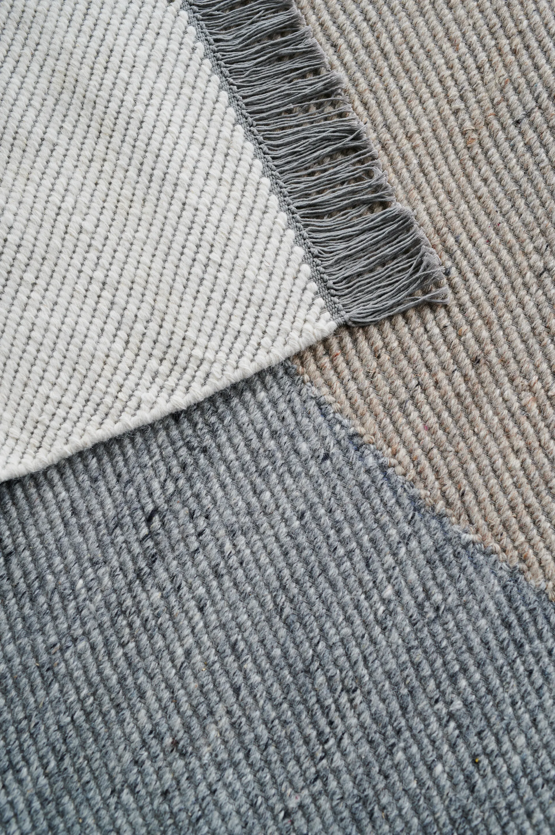 Tapis en laine Eik 170x240 cm, Grey Linie Design
