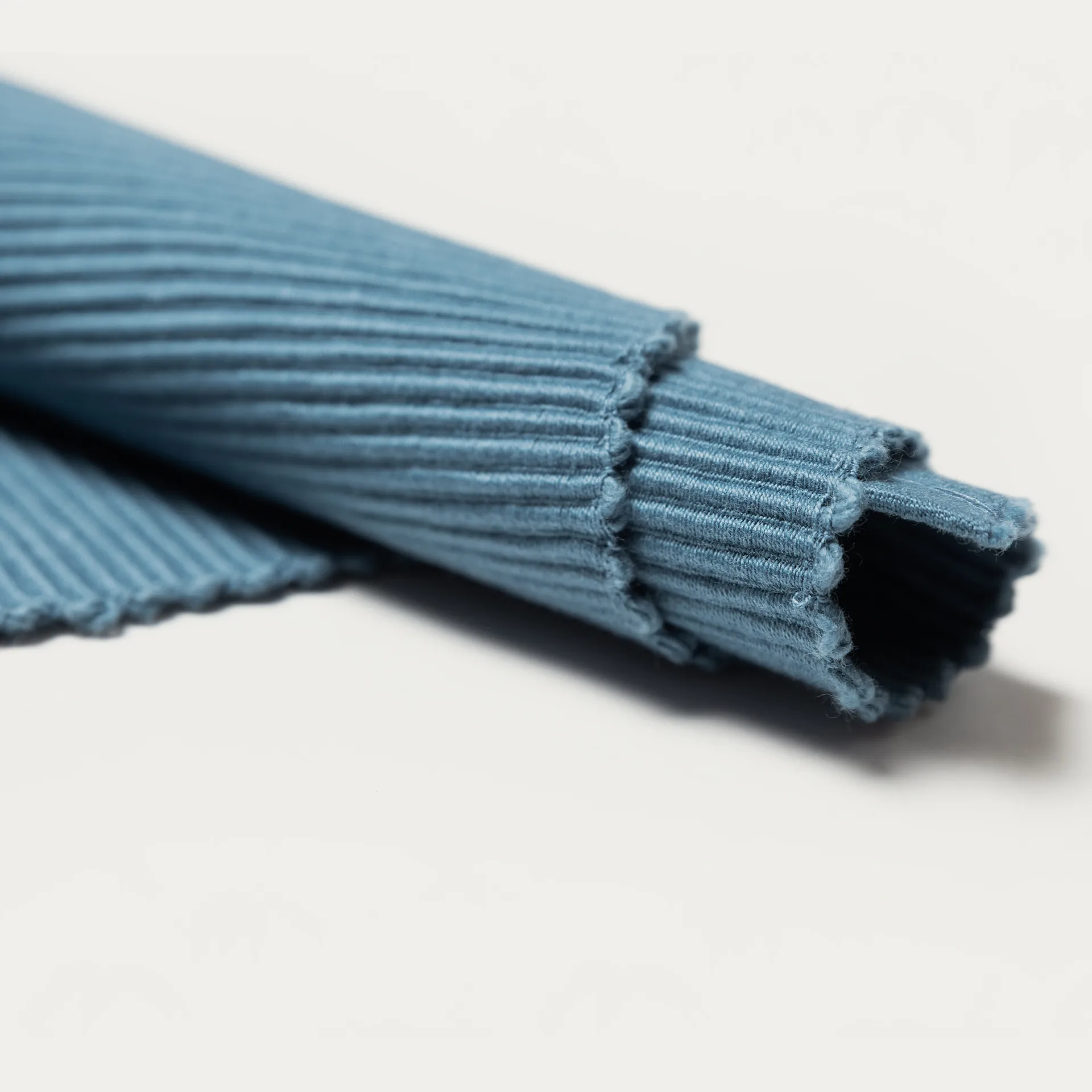 Chemin de table Uni 45x150 cm, Bleu mer foncé Linum