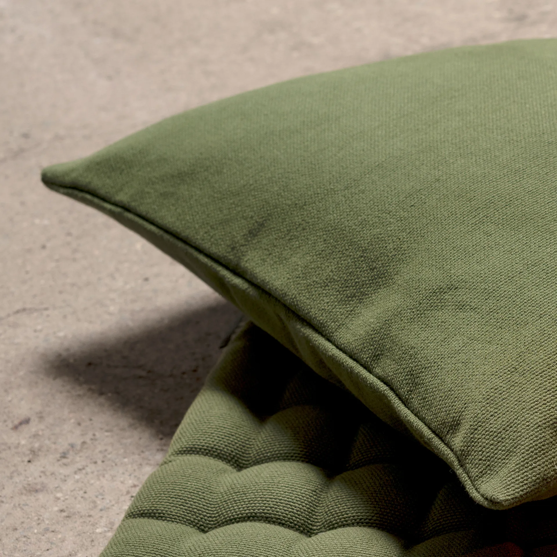 Housse de coussin Pepper 50x50 cm, Vert olive foncé Linum