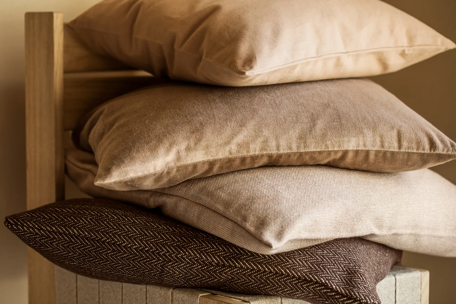 Housse de coussin Shepard 50x50 cm, Marron foncé Linum