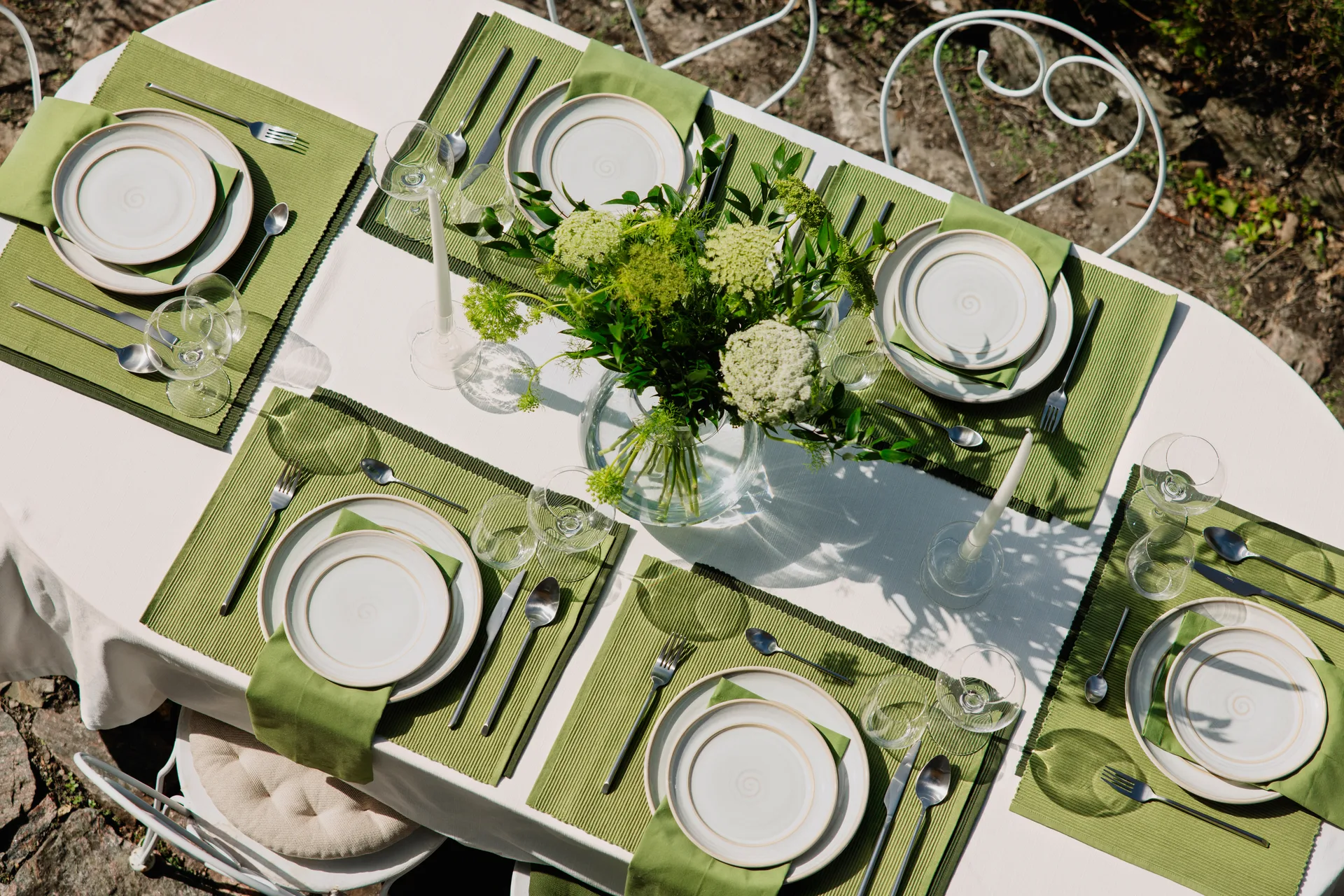 Set de table Uni 35x46 cm, lot de 4, Vert olive foncé Linum
