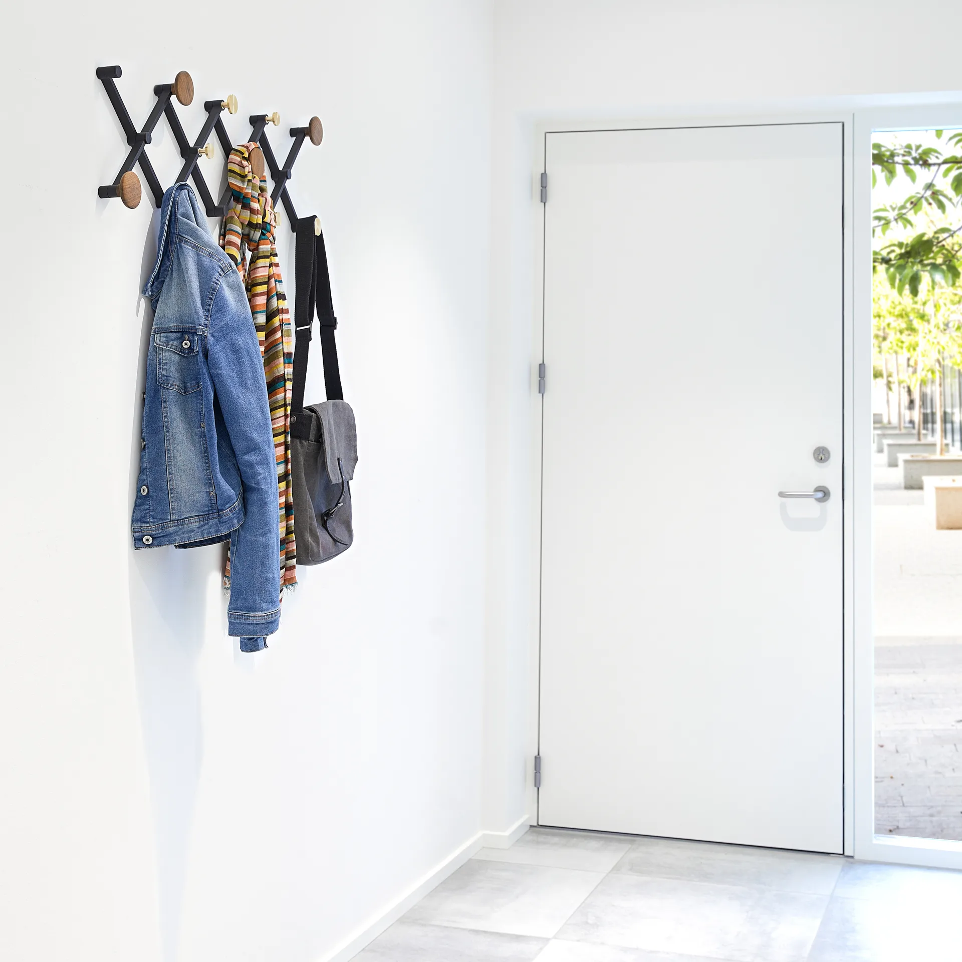 Porte vêtements X•TEND, Noyer LoCa