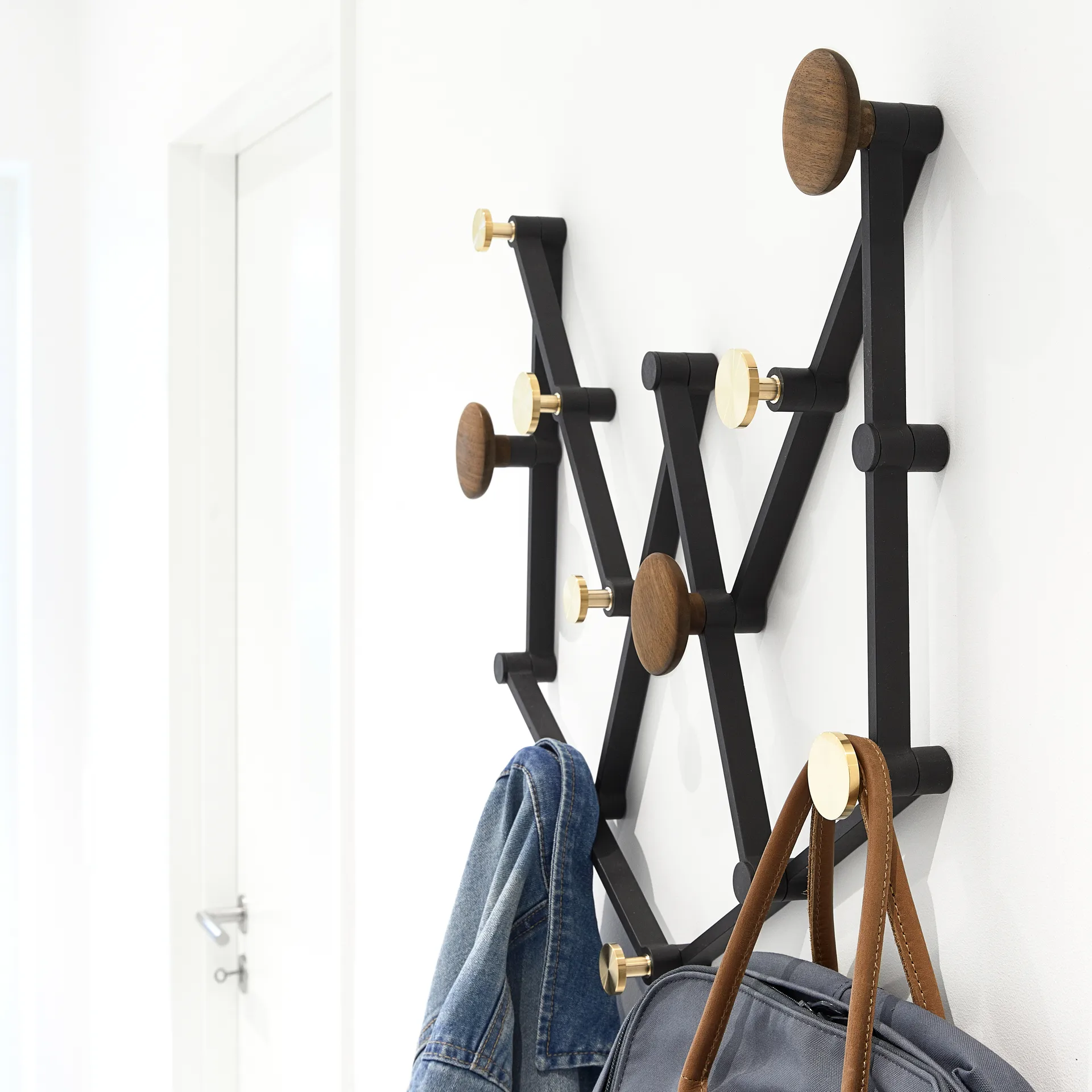 Porte vêtements X•TEND, Noyer LoCa