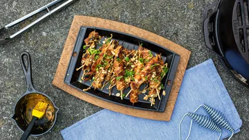 Casserole à sauce avec pinceau en silicone - Fonte, 23 cm - Lodge