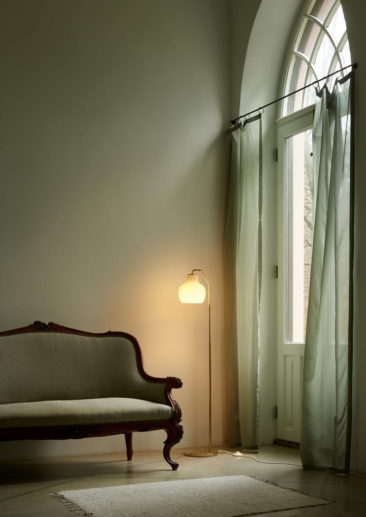 Lampadaire VL Ring Crown, Laiton-verre opale Louis Poulsen