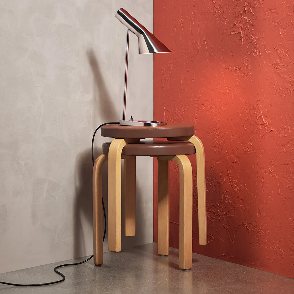 Lampe de table AJ, Acier inoxydable poli Louis Poulsen
