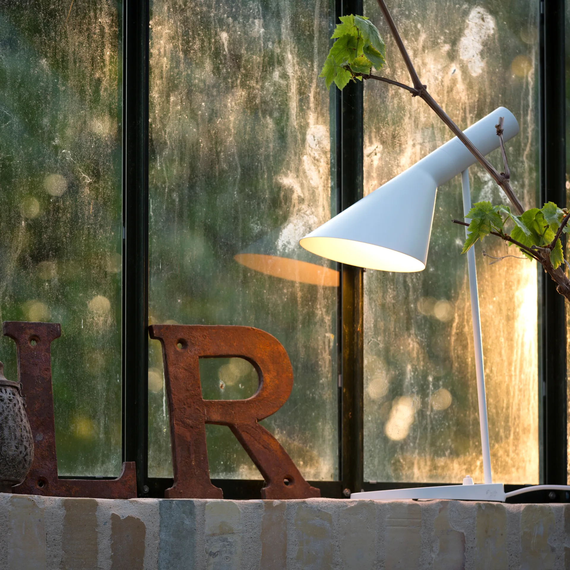 Lampe de table AJ, Blanc Louis Poulsen