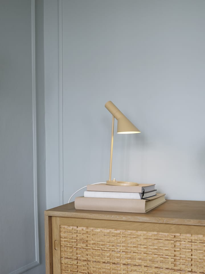 Lampe de table AJ MINI, Warm sand Louis Poulsen