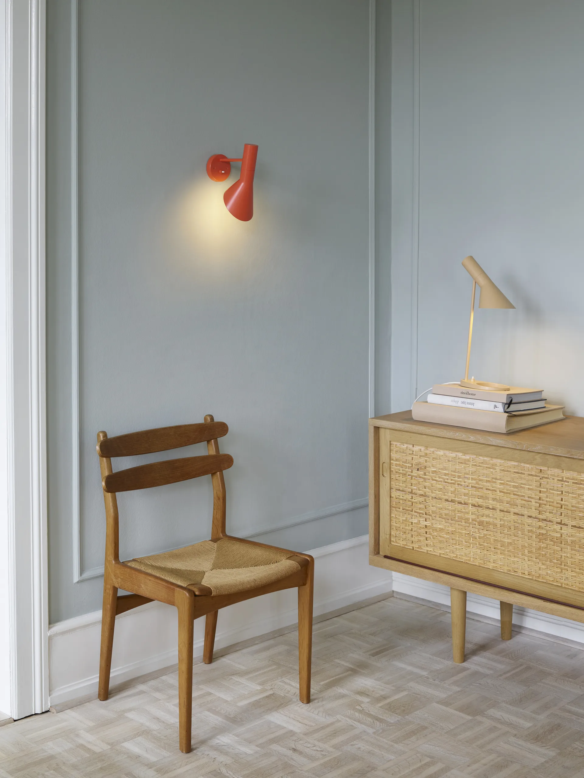 Lampe de table AJ MINI, Warm sand Louis Poulsen