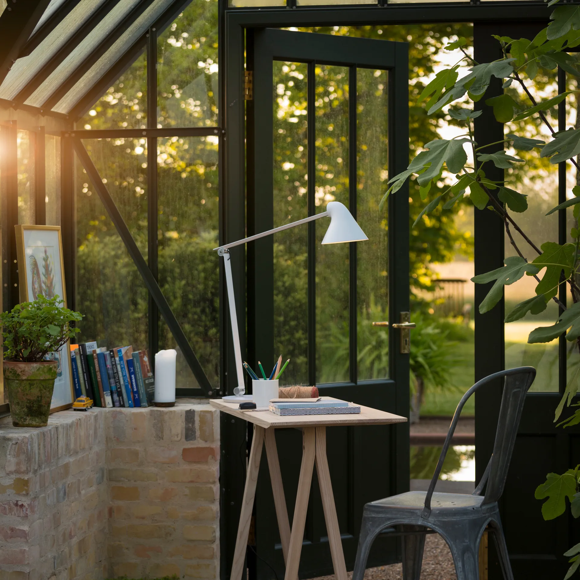 Lampe de table NJP, Blanc Louis Poulsen