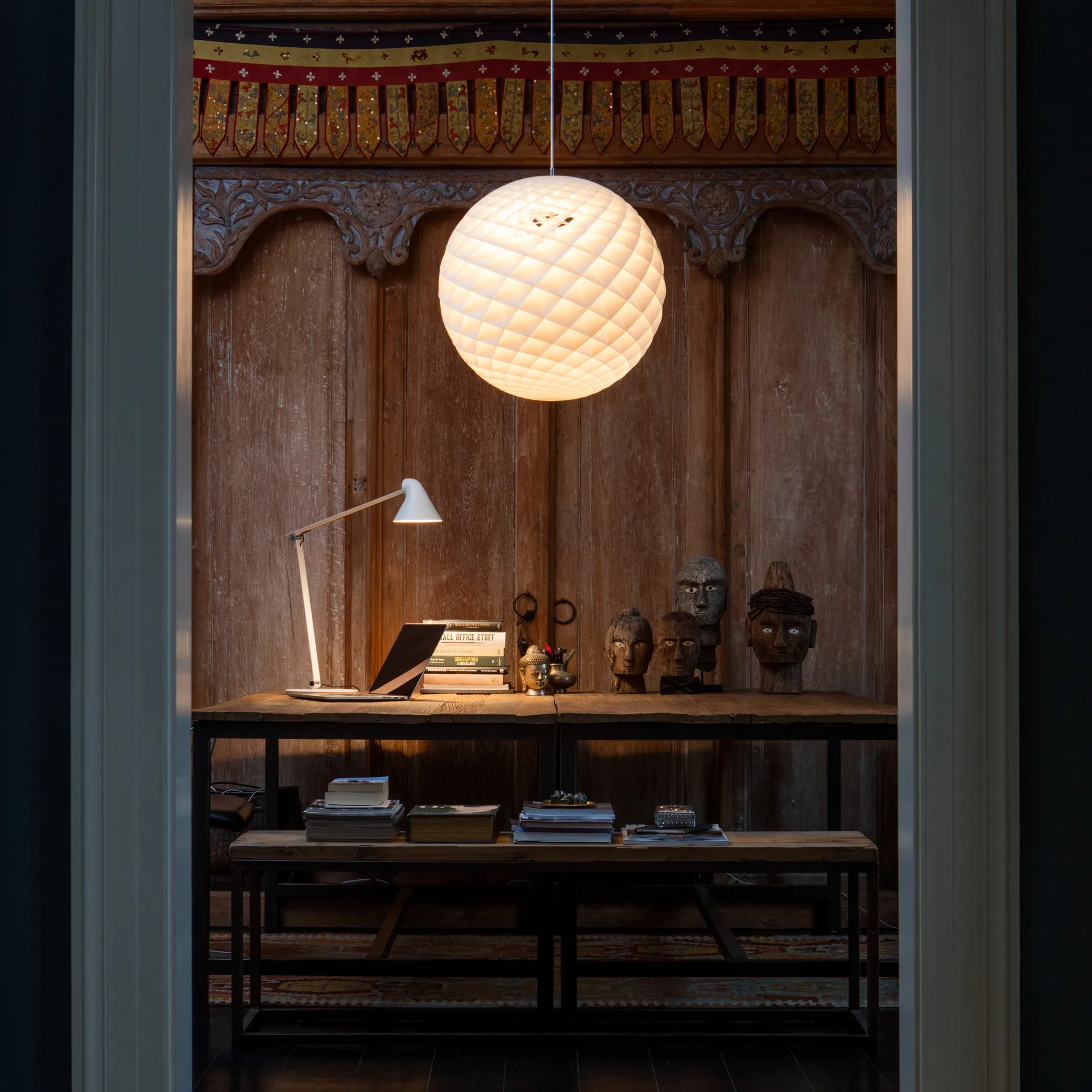 Lampe de table NJP, Blanc Louis Poulsen