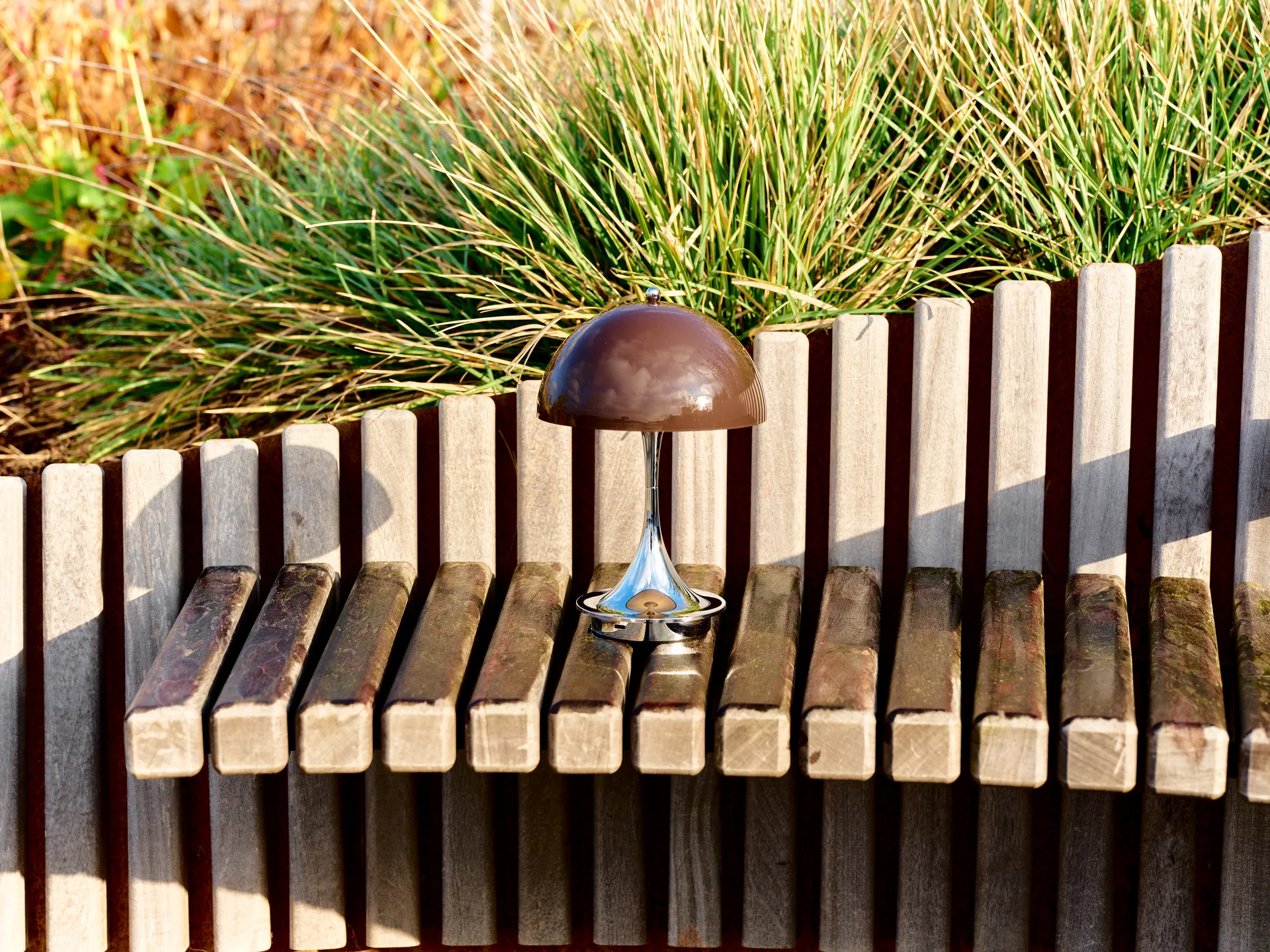 Lampe de table Panthella 160 Portable v3, Original Opal Brown Louis Poulsen