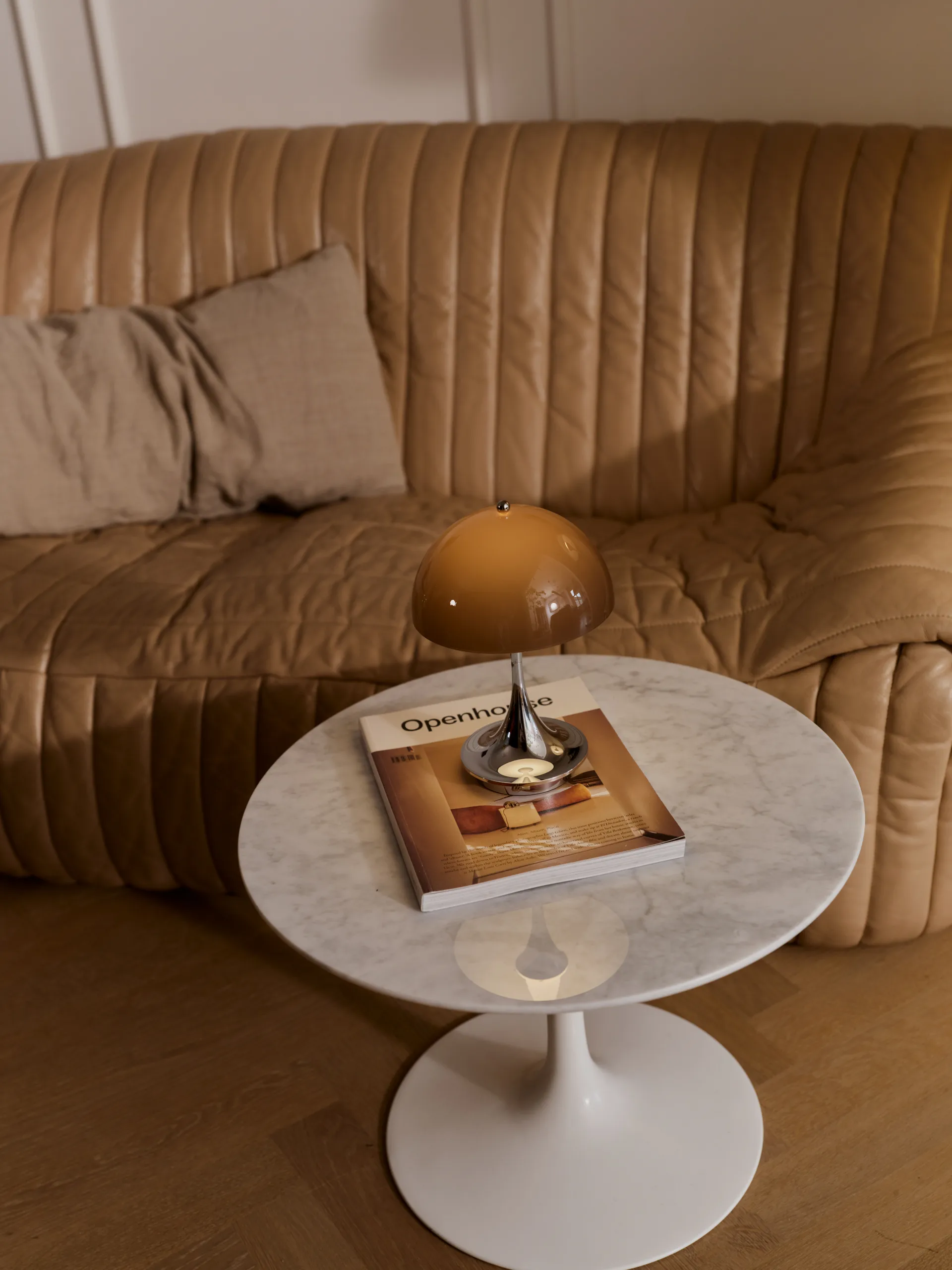 Lampe de table Panthella 160 Portable v3, Original Opal Brown Louis Poulsen