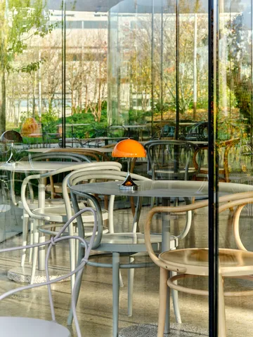 Lampe de table Panthella 160 Portable v3 - Original Opal Orange - Louis Poulsen