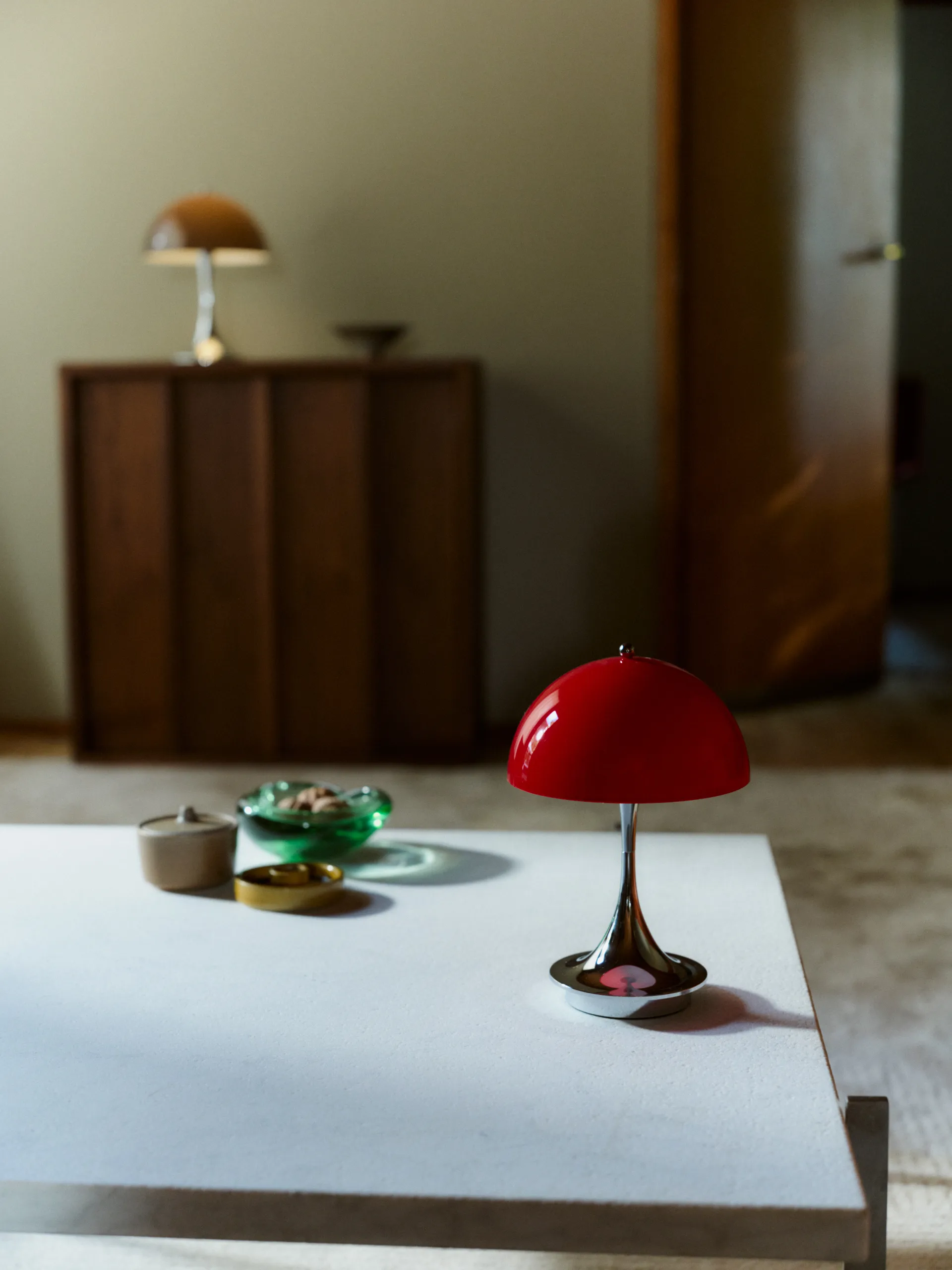 Lampe de table Panthella 160 Portable v3, Original Opal Red Louis Poulsen