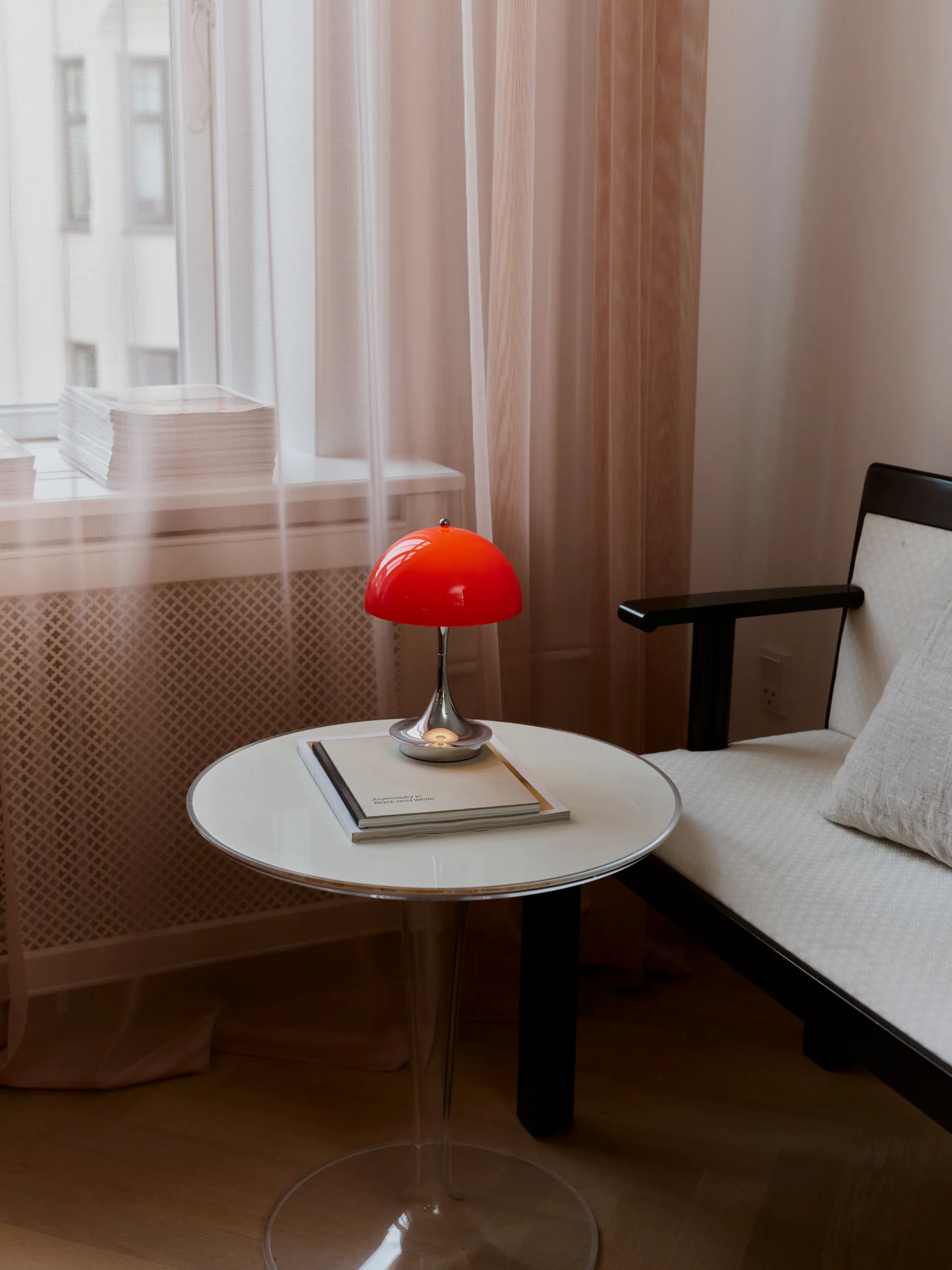 Lampe de table Panthella 160 Portable v3, Original Opal Red Louis Poulsen