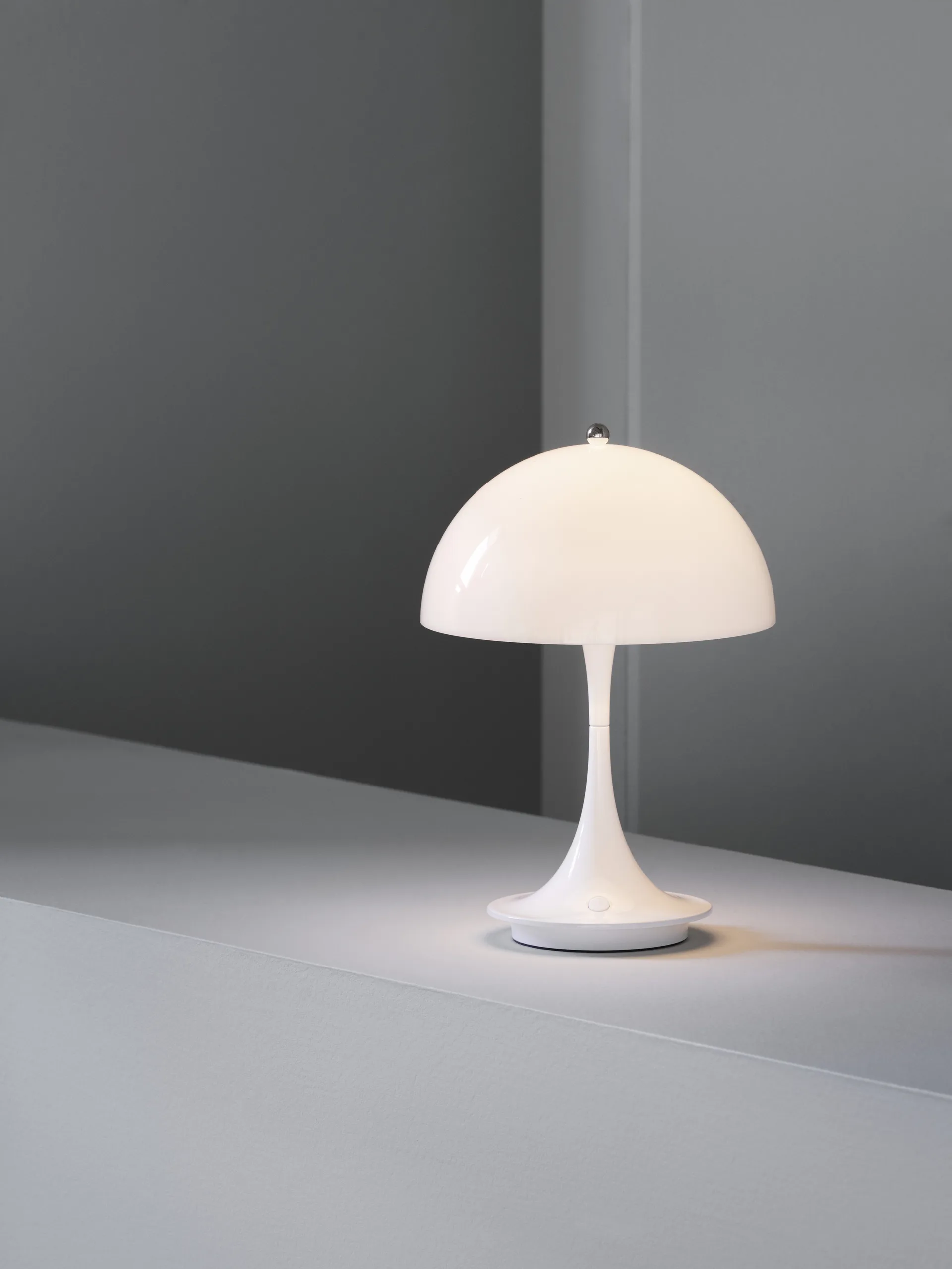 Lampe de table Panthella 160 Portable, Verre opale Louis Poulsen