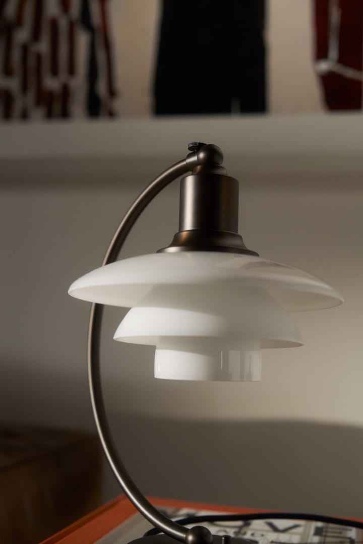 Lampe de table PH 2/2 Luna, Aged brass-verre opale Louis Poulsen