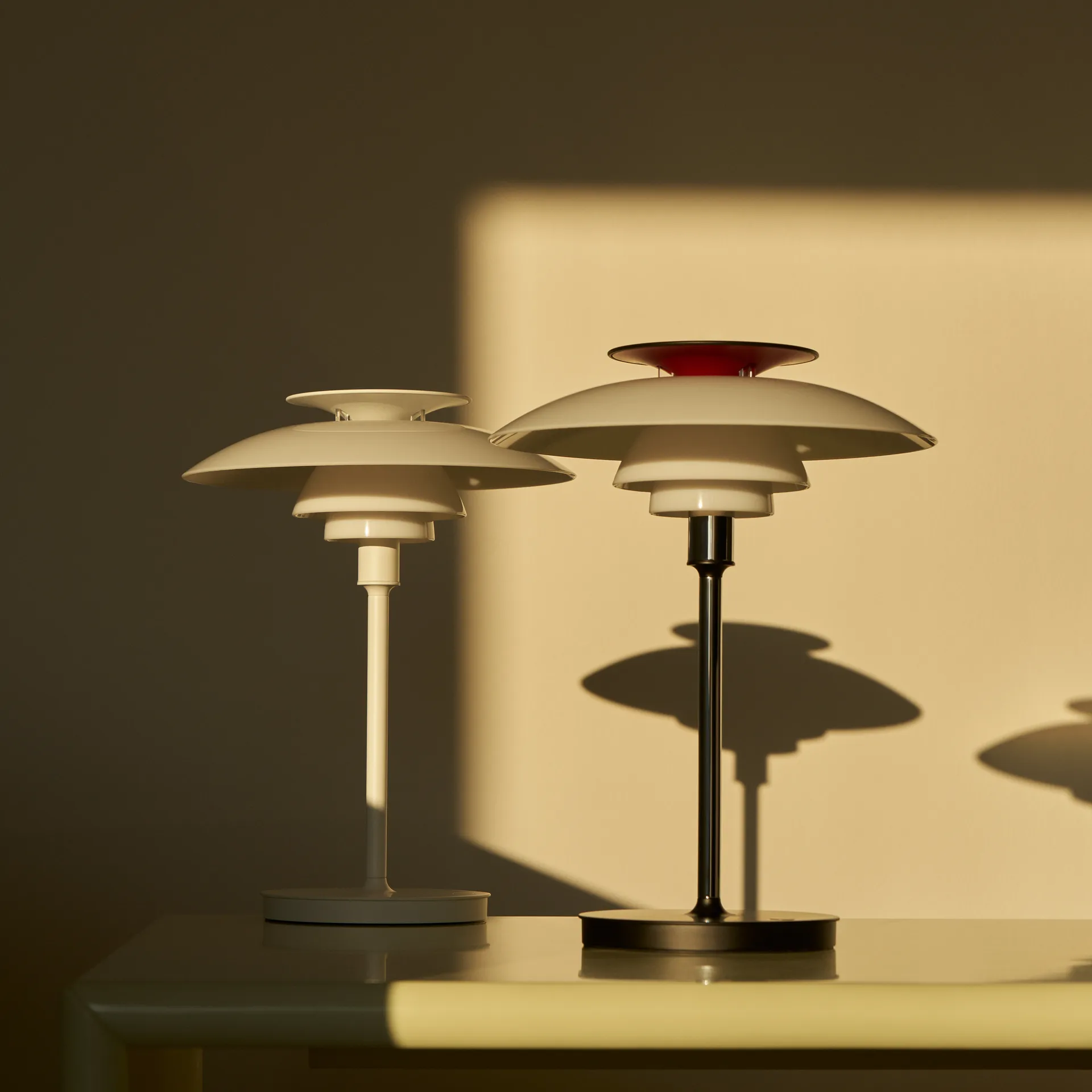 Lampe de table portable PH 80, Verre opalin blanc, chromé Louis Poulsen