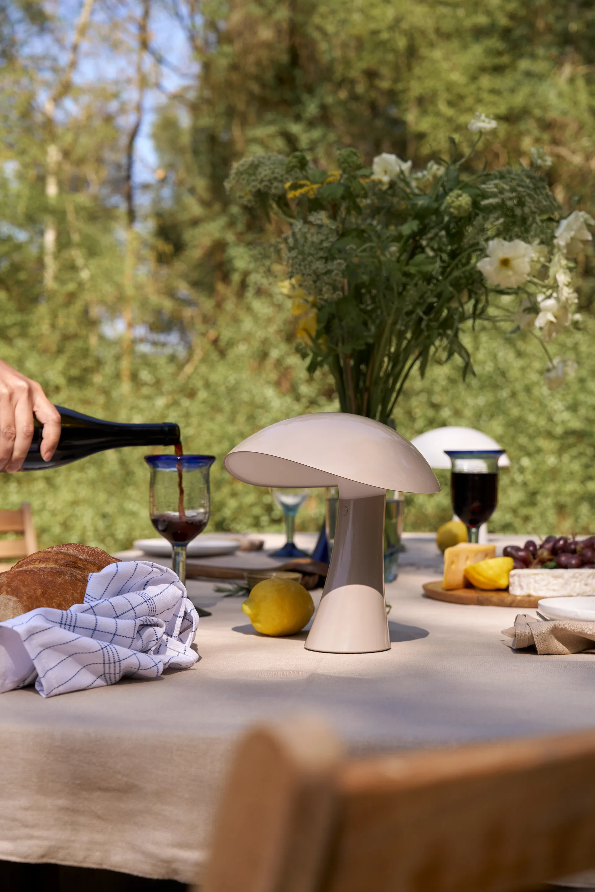 Lampe de table portable Rumee 220, Earth Grey Louis Poulsen