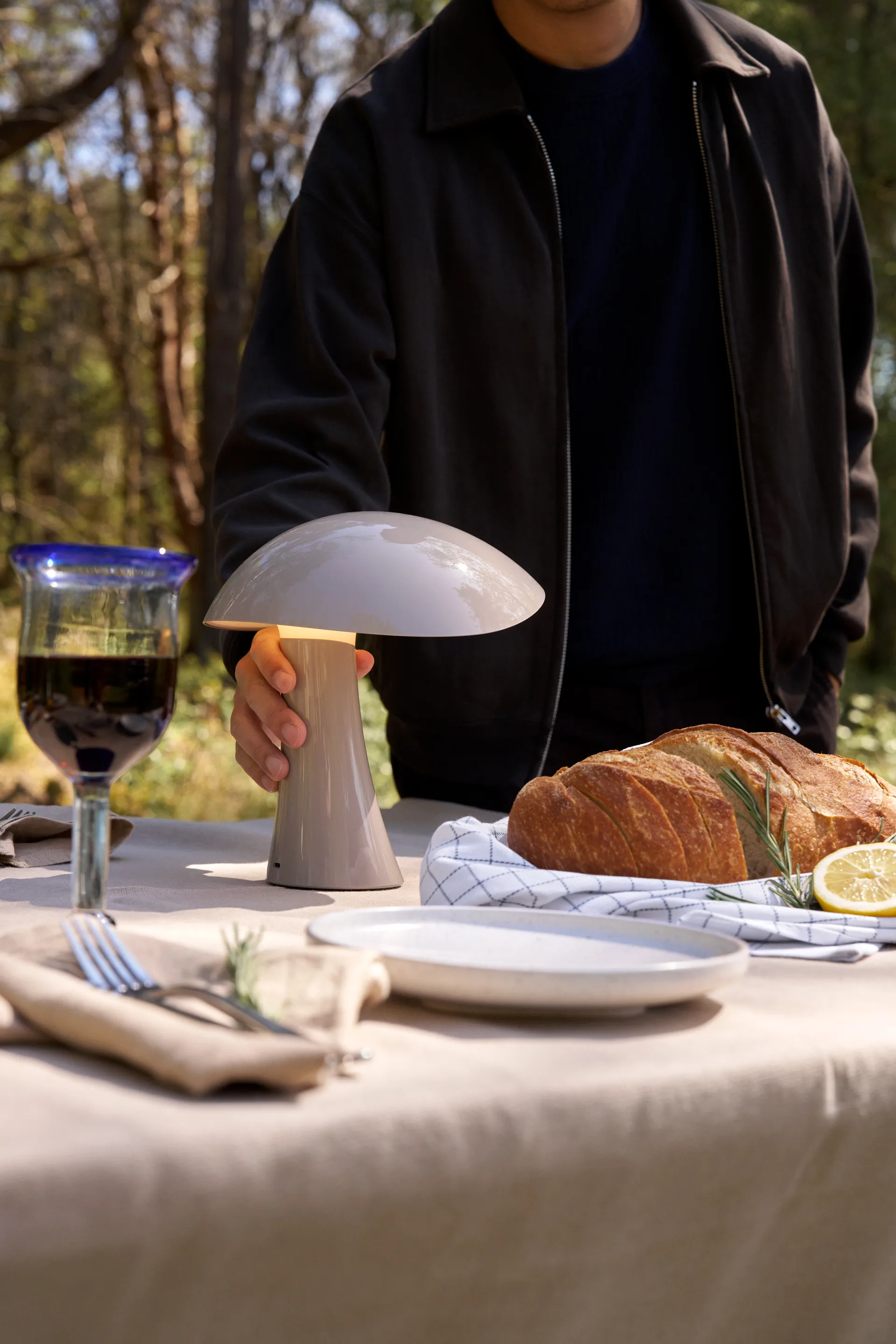 Lampe de table portable Rumee 220, Earth Grey Louis Poulsen