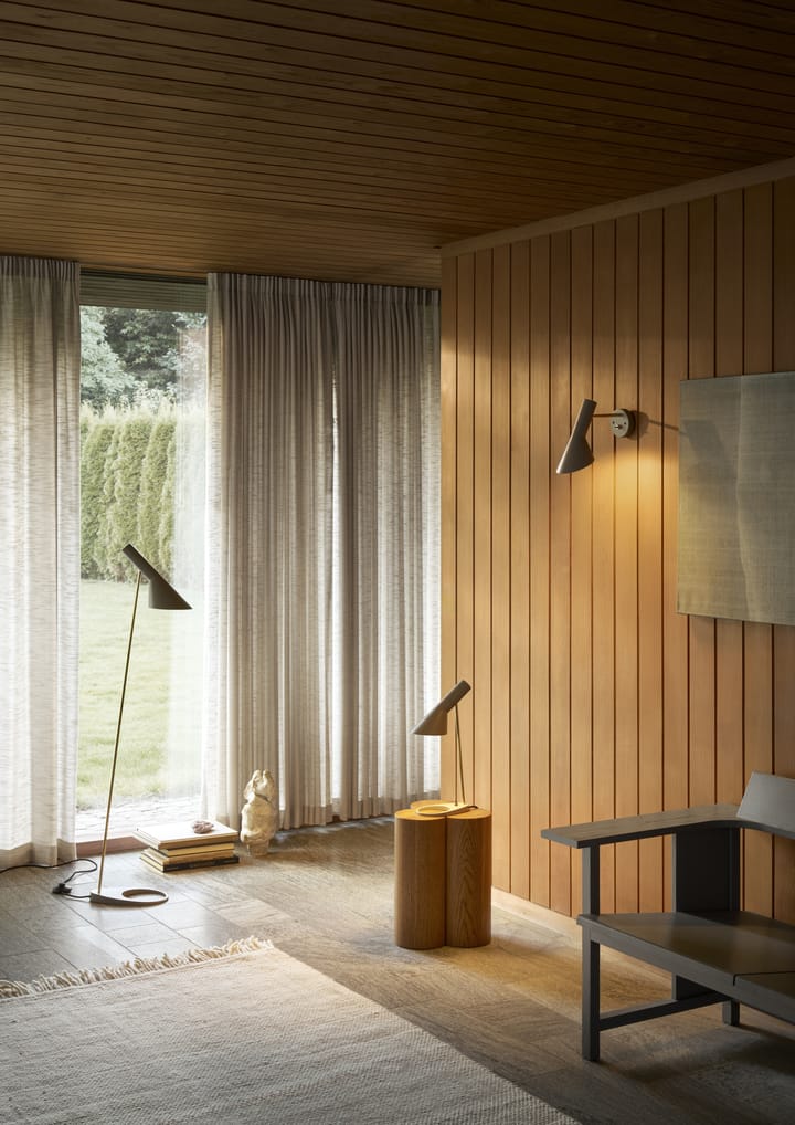 Lampe sur pied AJ, Brass-warm grey Louis Poulsen