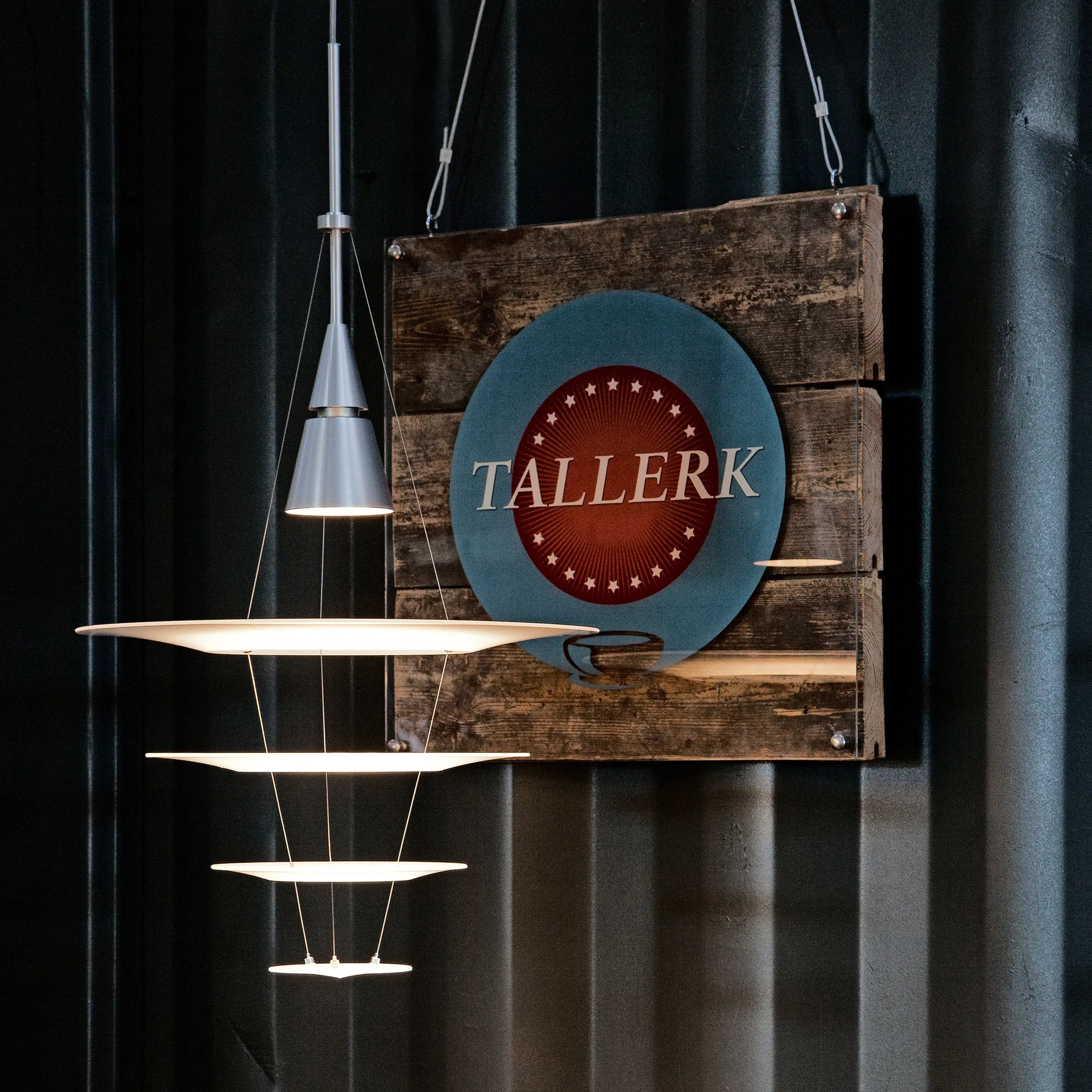 Suspension Enigma 825, Noir, LED Louis Poulsen